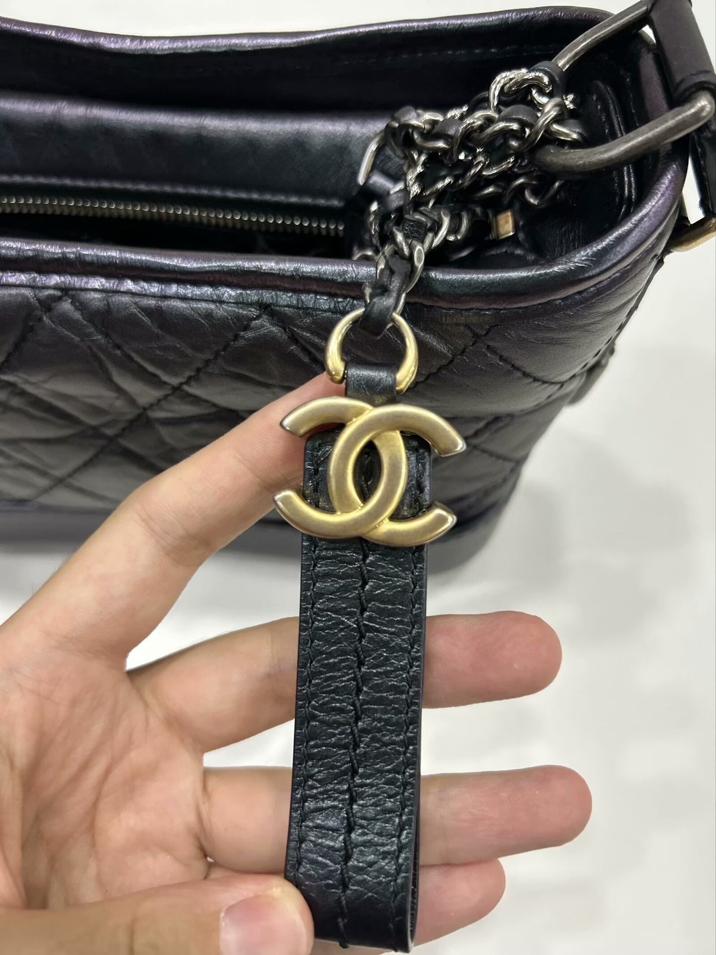 Chanel - Gabrielle Hobo Bag (Small) - Aged calfskin and iridescent calfskin leather - Black with iridescent sheen - (Small)