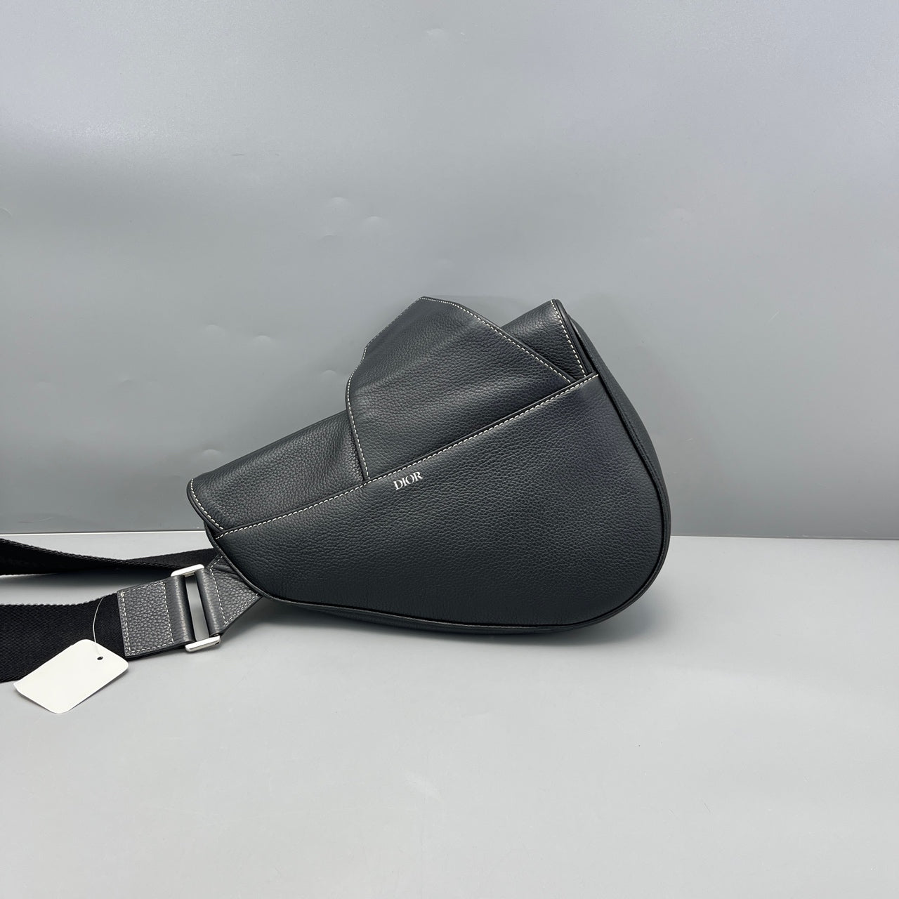 Dior - Saddle Belt Bag with Graffiti - Grained leather - Black - (Small)