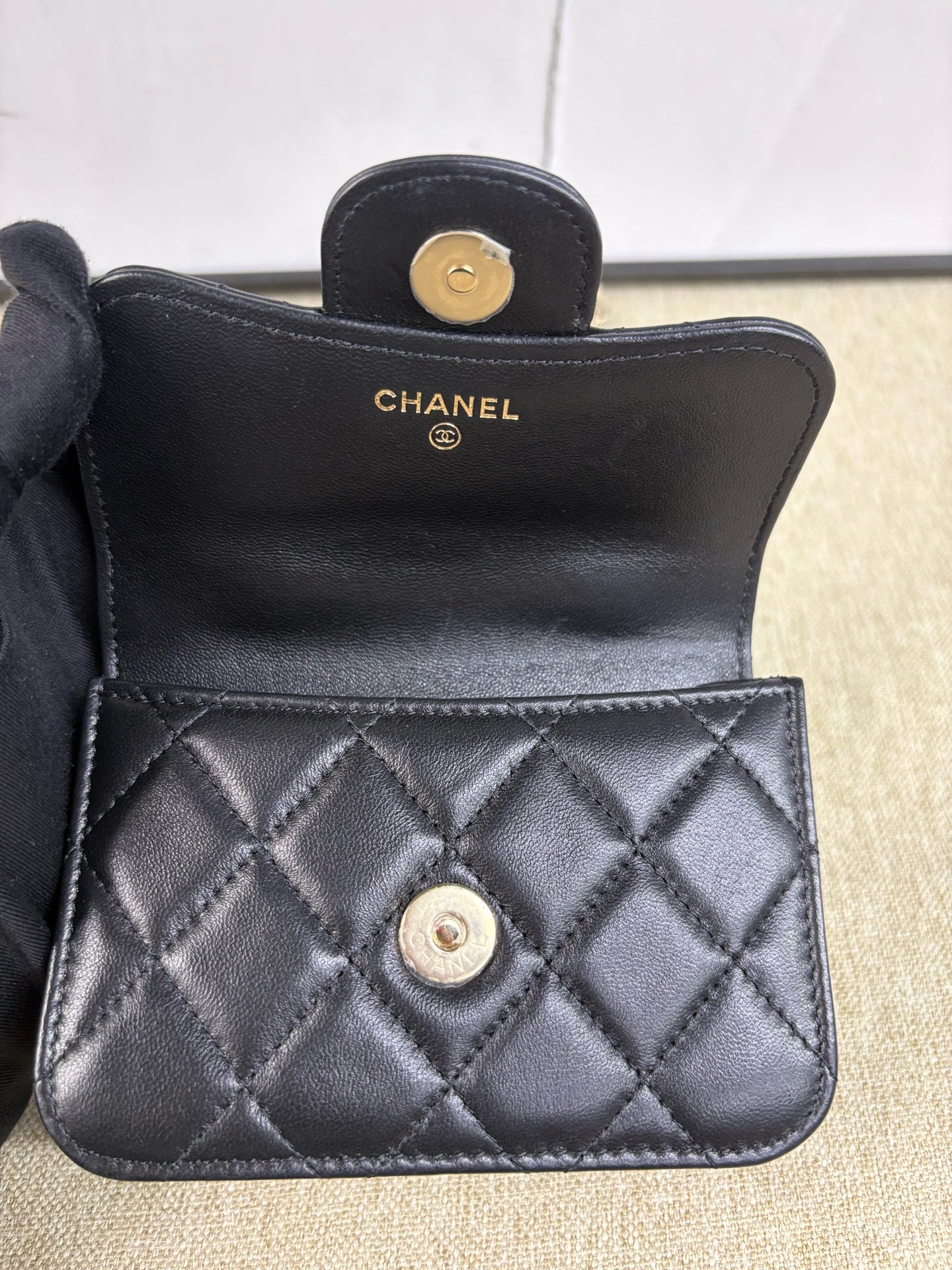 Chanel - Mini Handle Flap Bag - Lambskin leather - Black - (mini)