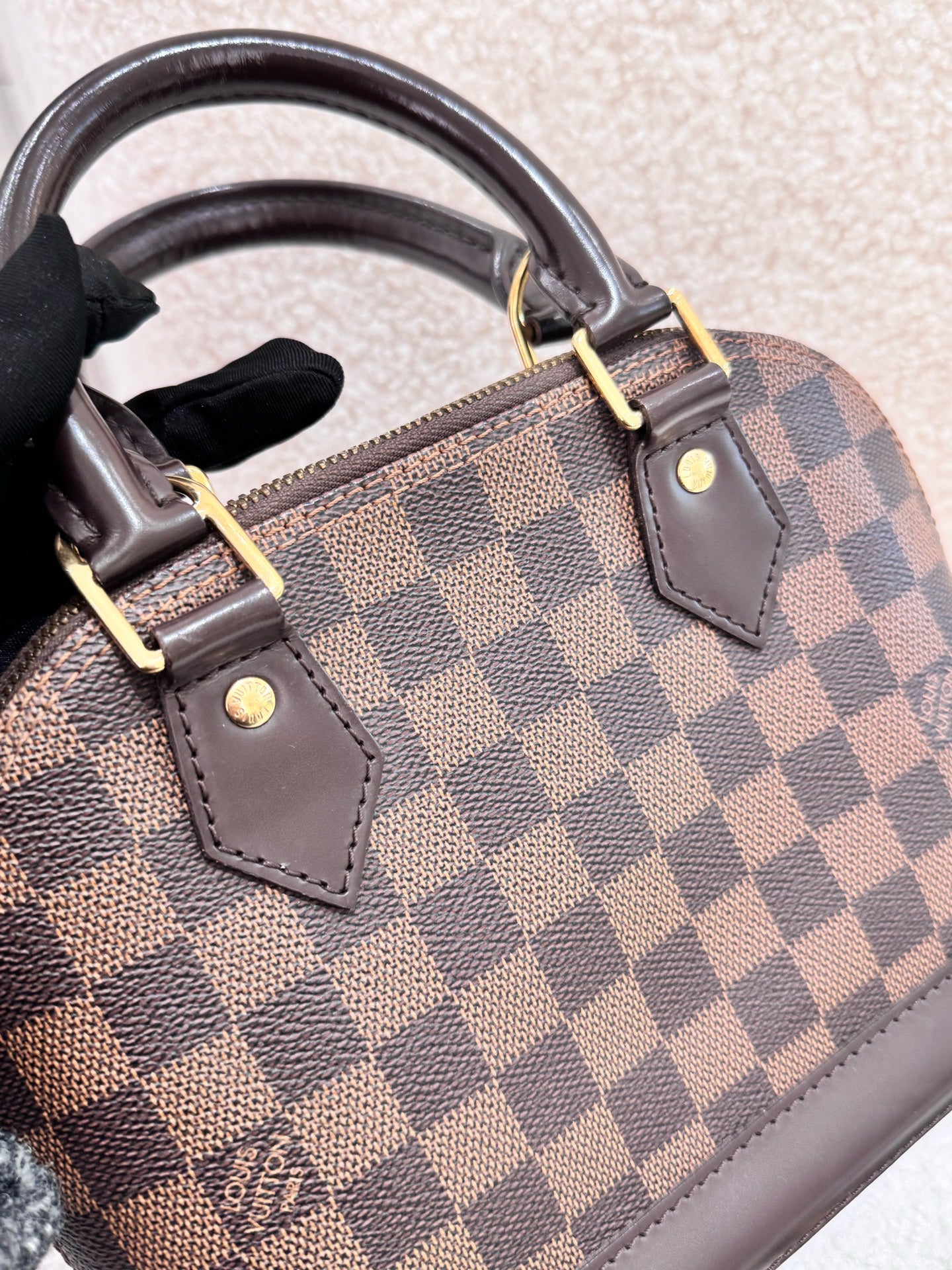 Louis Vuitton - Alma BB - Damier Ebene coated canvas with smooth leather trim - Brown - (mini)
