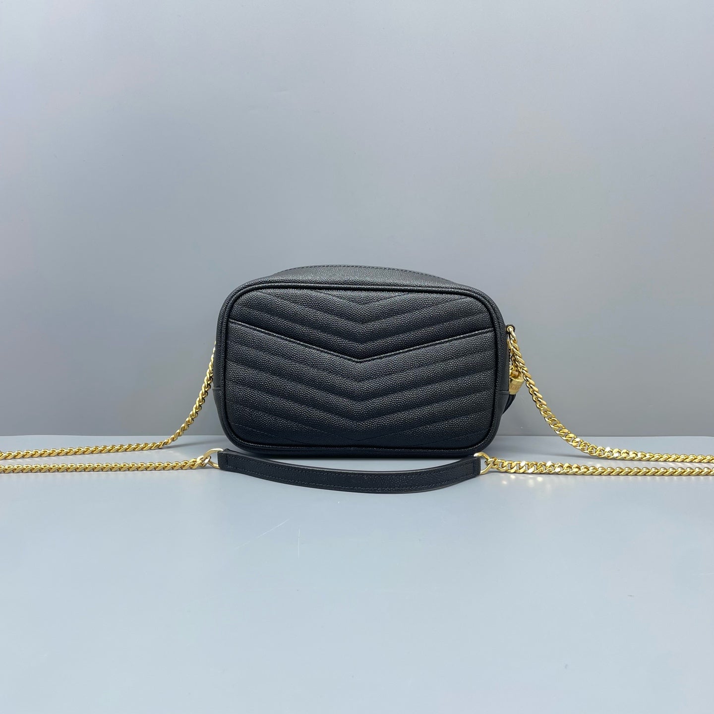 Saint Laurent - Lou Camera Bag - Grained Calfskin Leather - Black with Gold-Tone Hardware - (mini)