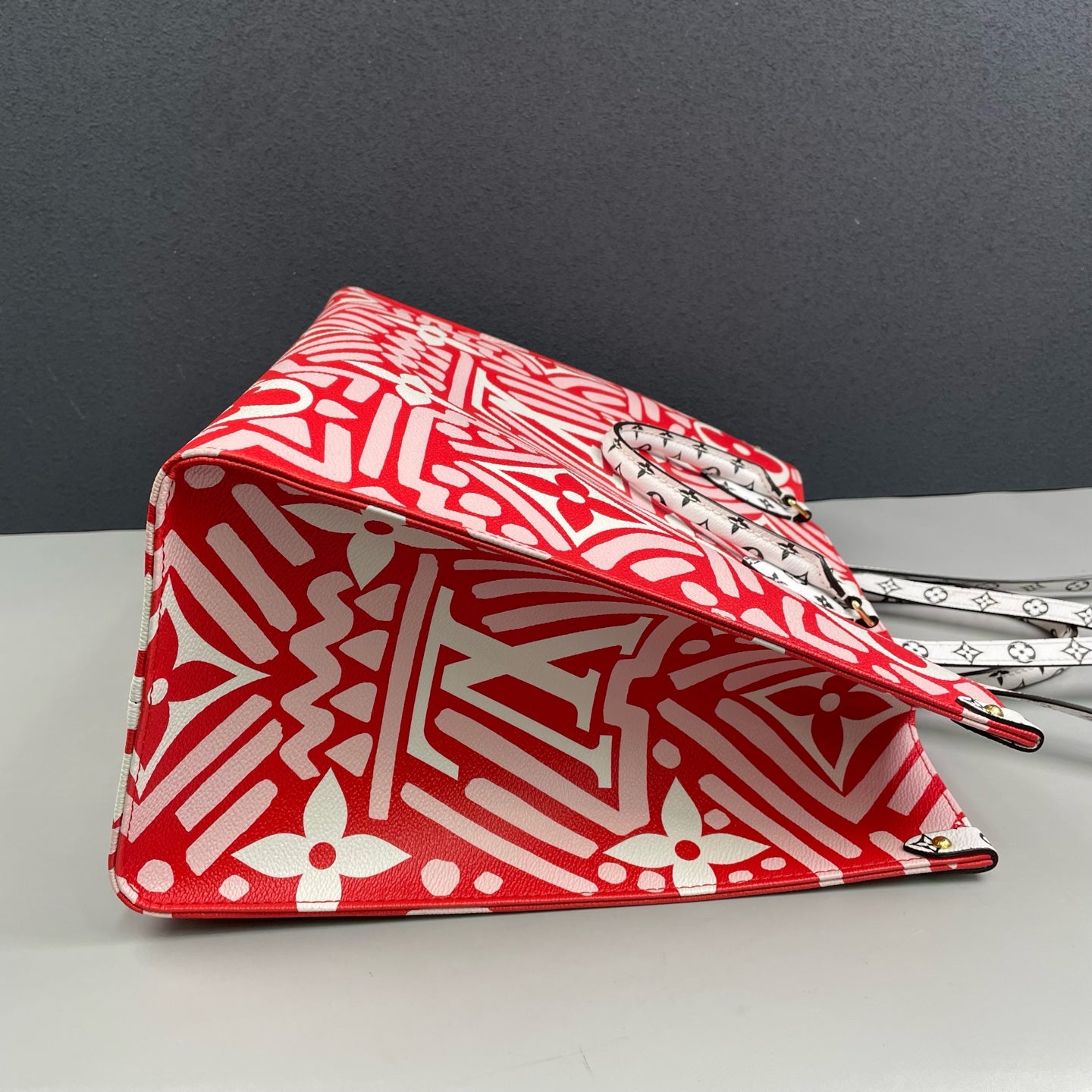 Louis Vuitton - OnTheGo Tote Qixi Limited Edition Graffiti - Coated canvas with leather trim - Red - (Large)
