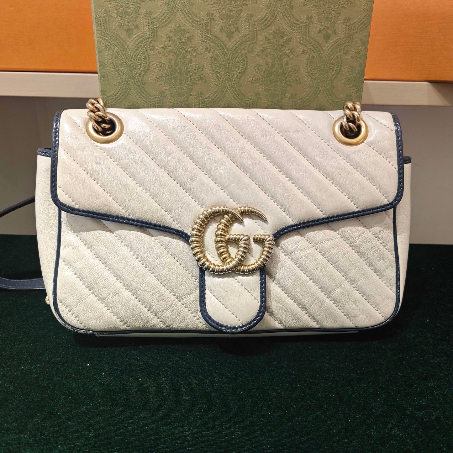 Gucci - Marmont - Leather - Beige with Navy Accents - (medium)