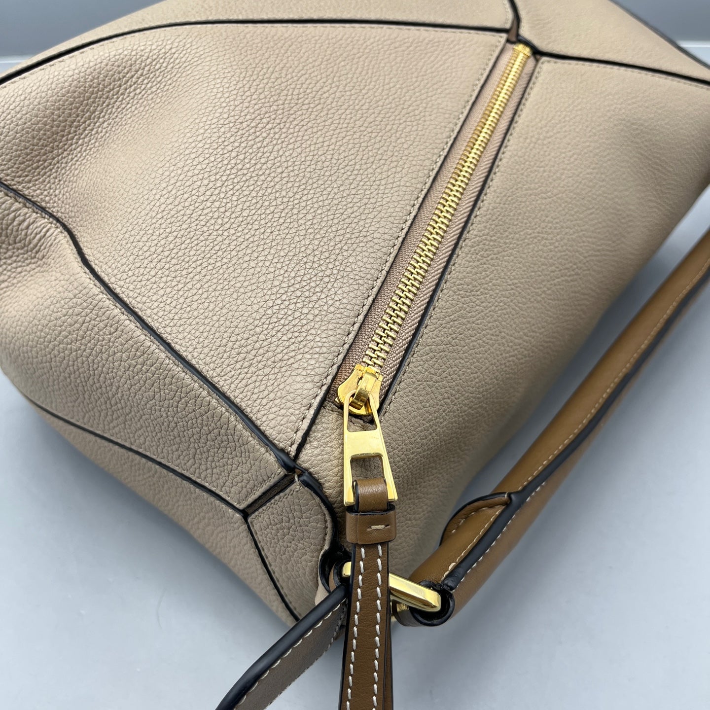 Loewe - Puzzle Bag - Grained leather - Beige - (medium)