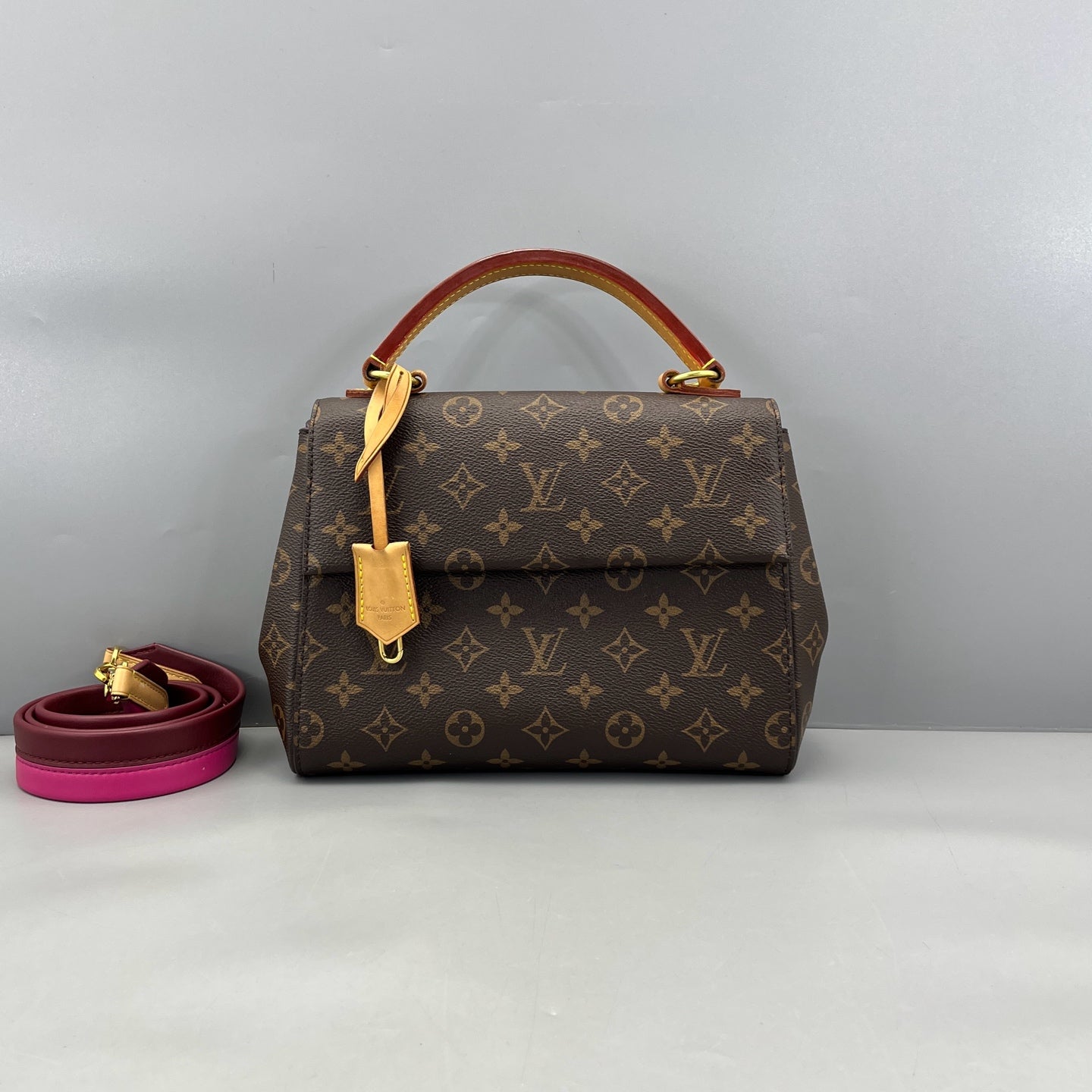 Louis Vuitton - Cluny BB - Monogram coated canvas and Vachetta leather - Brown - (medium)