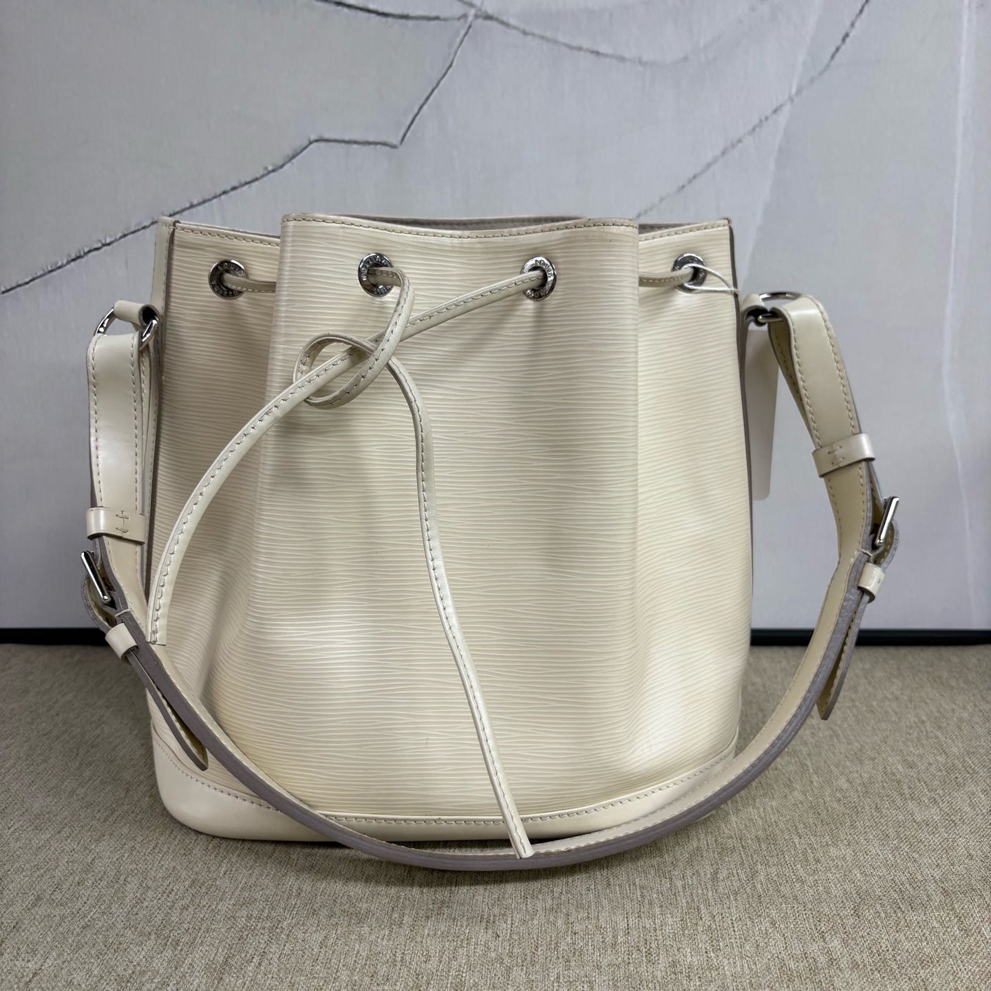 Louis Vuitton - Neonoe - Epi leather - Beige - (Medium)