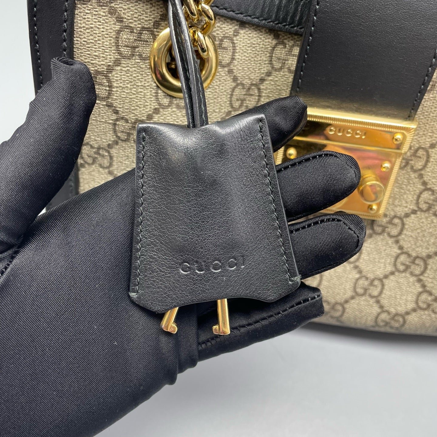 Gucci - GG Supreme Padlock Tote - GG Supreme canvas with leather trim - Beige - (small)