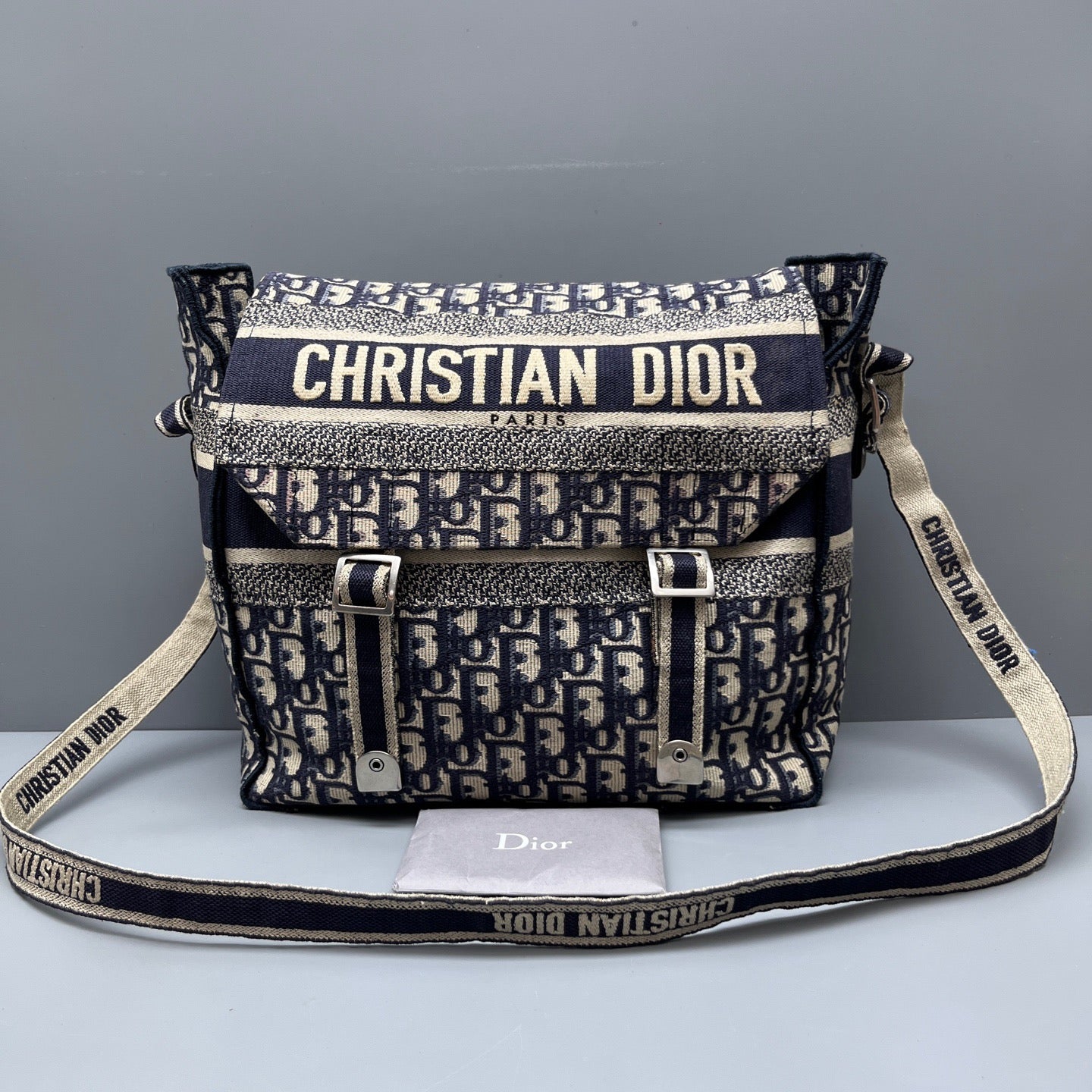 Dior - Camp Messenger Bag - Embroidered jacquard canvas - Navy and Beige - (Medium)