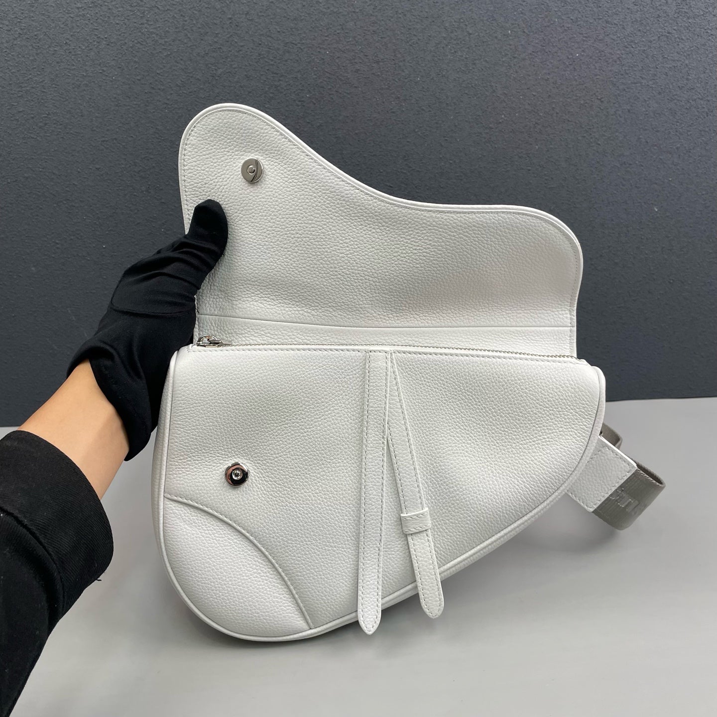 Dior - Saddle Bag - Grained leather - White - (small)
