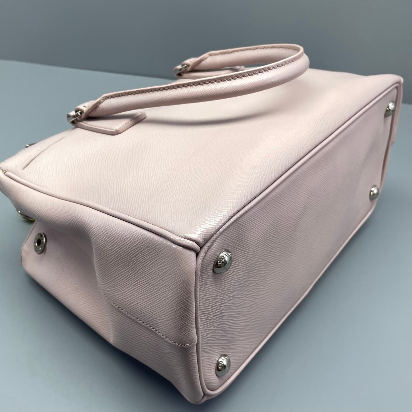 Prada - Saffiano Lux Tote (Galleria) Small - Leather - Pink - (small)