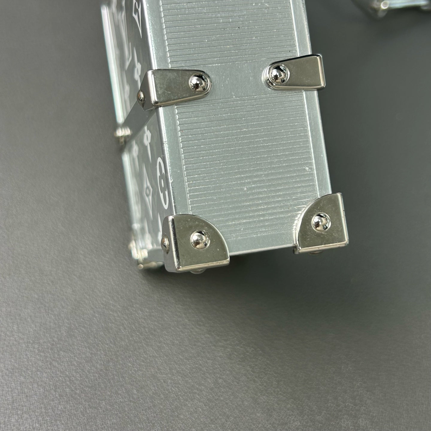 Louis Vuitton - Mini Cigarette Case Trunk - Plastic and Metal - Silver - (mini)