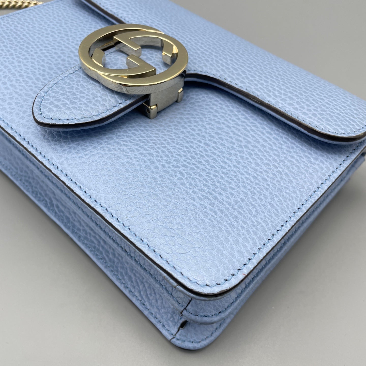 Gucci - Interlocking G Accordion Bag (Outlet Style) - Grained leather - Blue - (small)