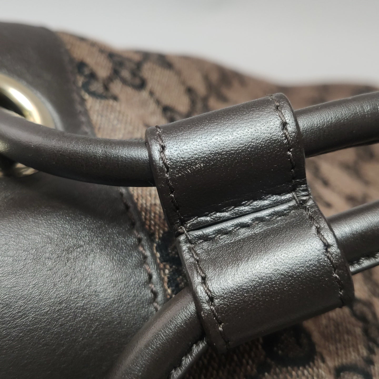 Gucci - GG Monogram Canvas Bucket Bag - GG monogram canvas and leather trim - Brown - (medium)