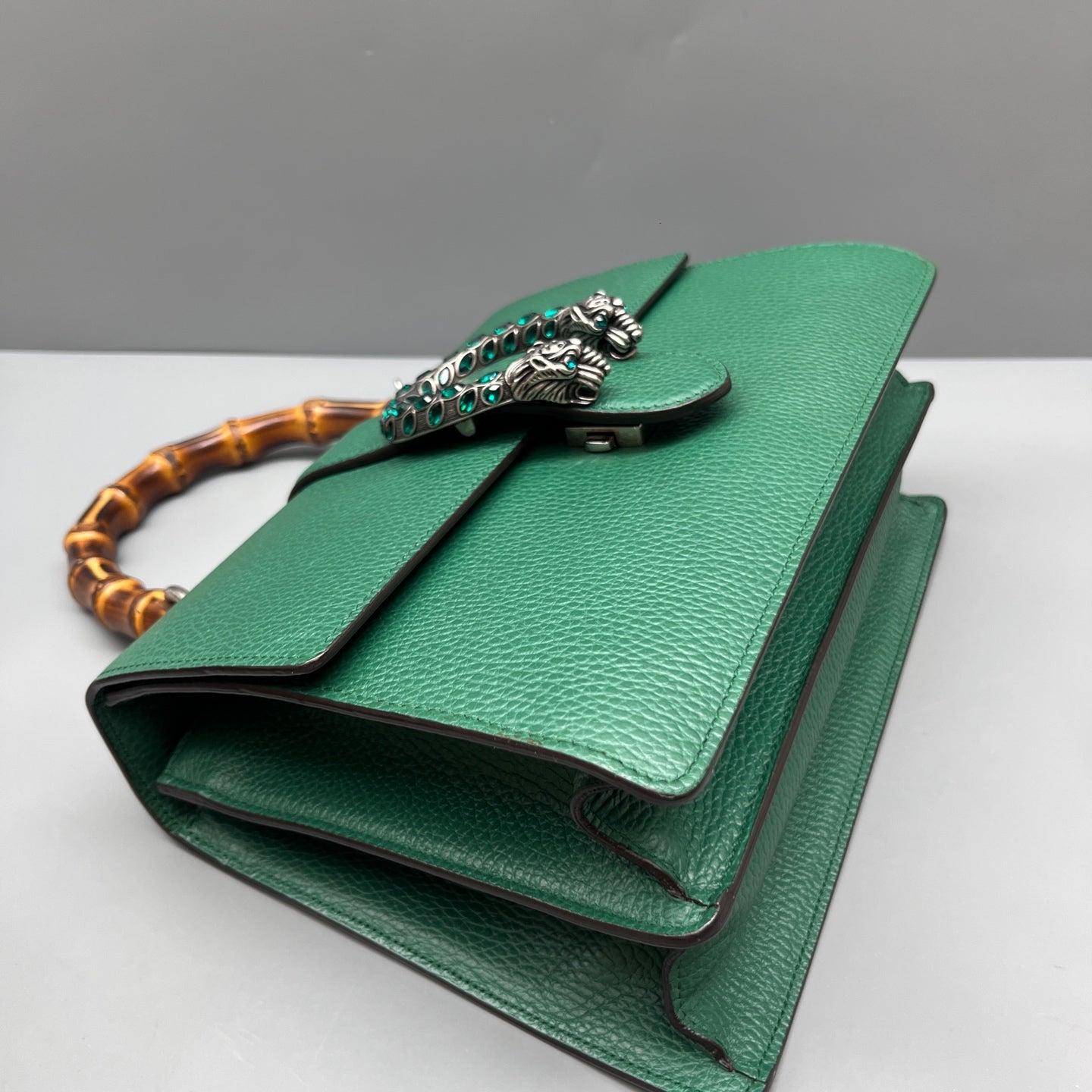 Gucci - Dionysus Bamboo Top Handle with Crystal Buckle - Pebbled leather - Emerald Green with Antiqued Silver-Tone Hardware - (Medium)