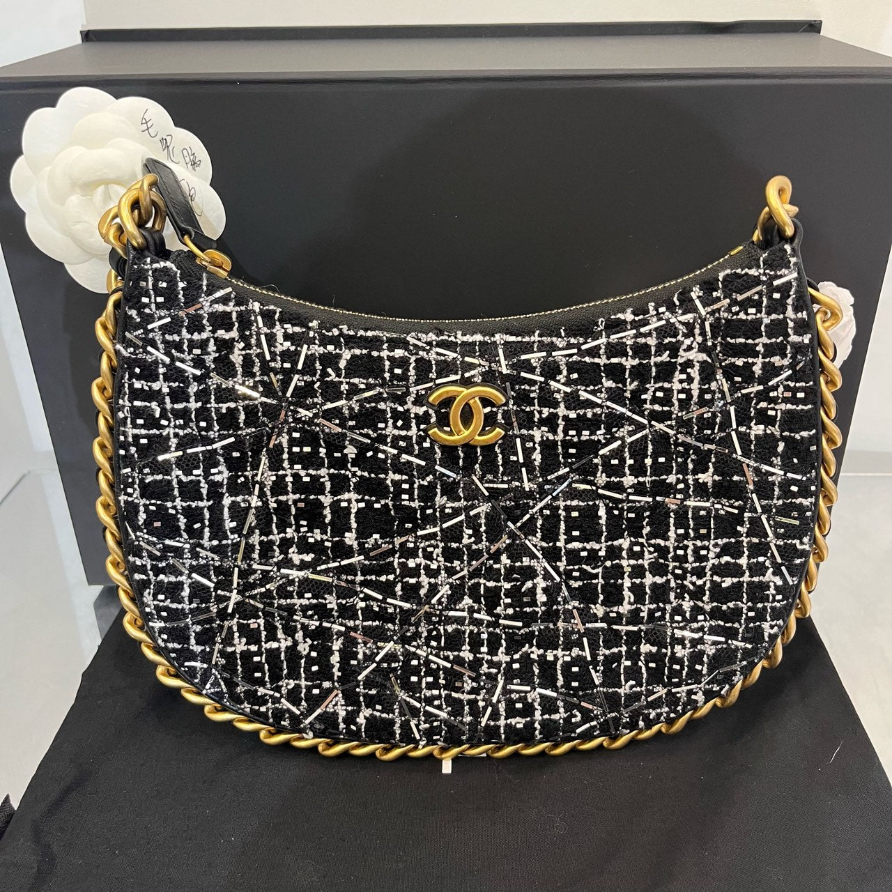 Chanel - Hobo - Tweed with leather trim - Black - (small)