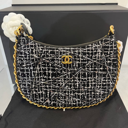 Chanel - Hobo - Tweed with leather trim - Black - (small)