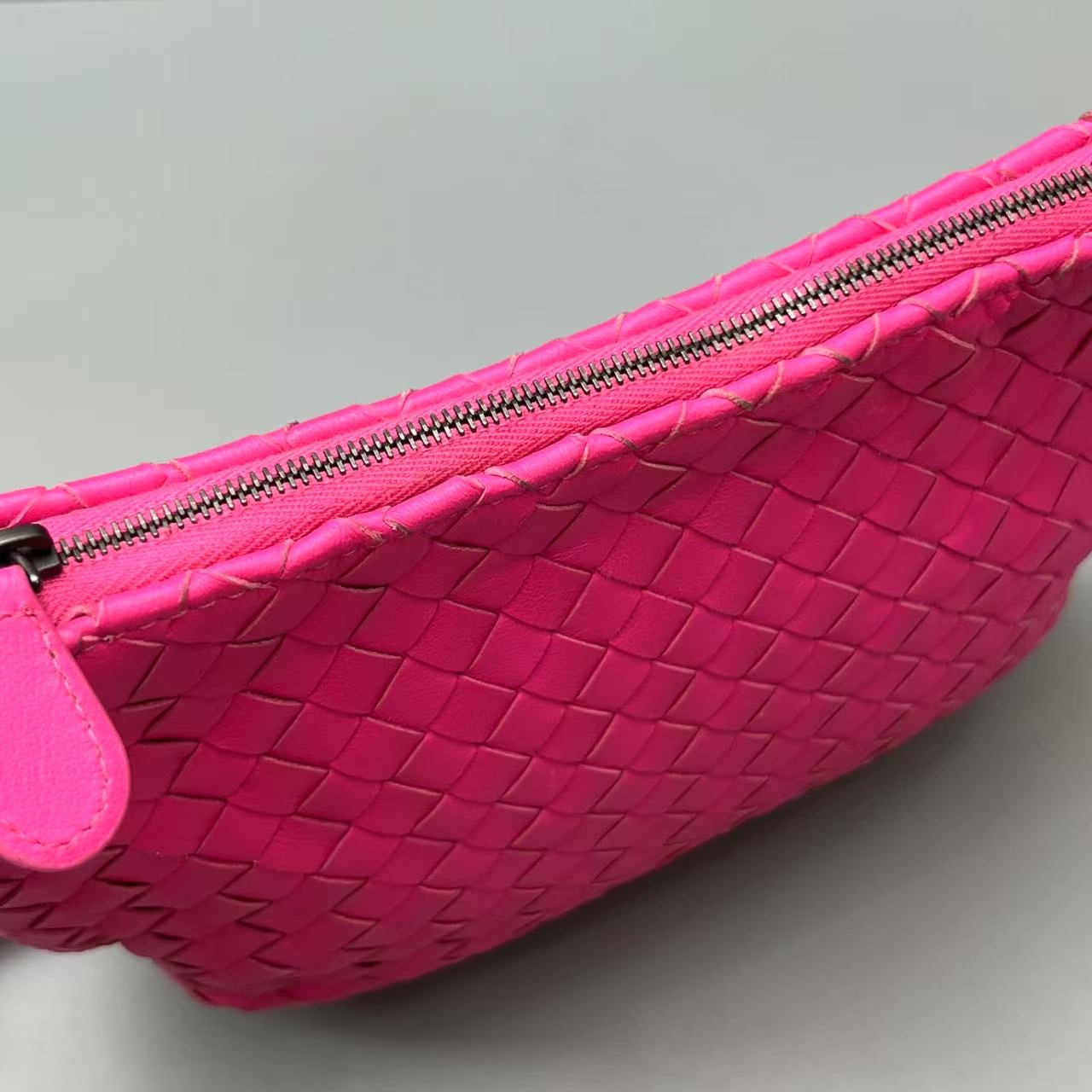 Bottega Veneta - Intrecciato Crossbody Bag - Leather - Pink - (small)