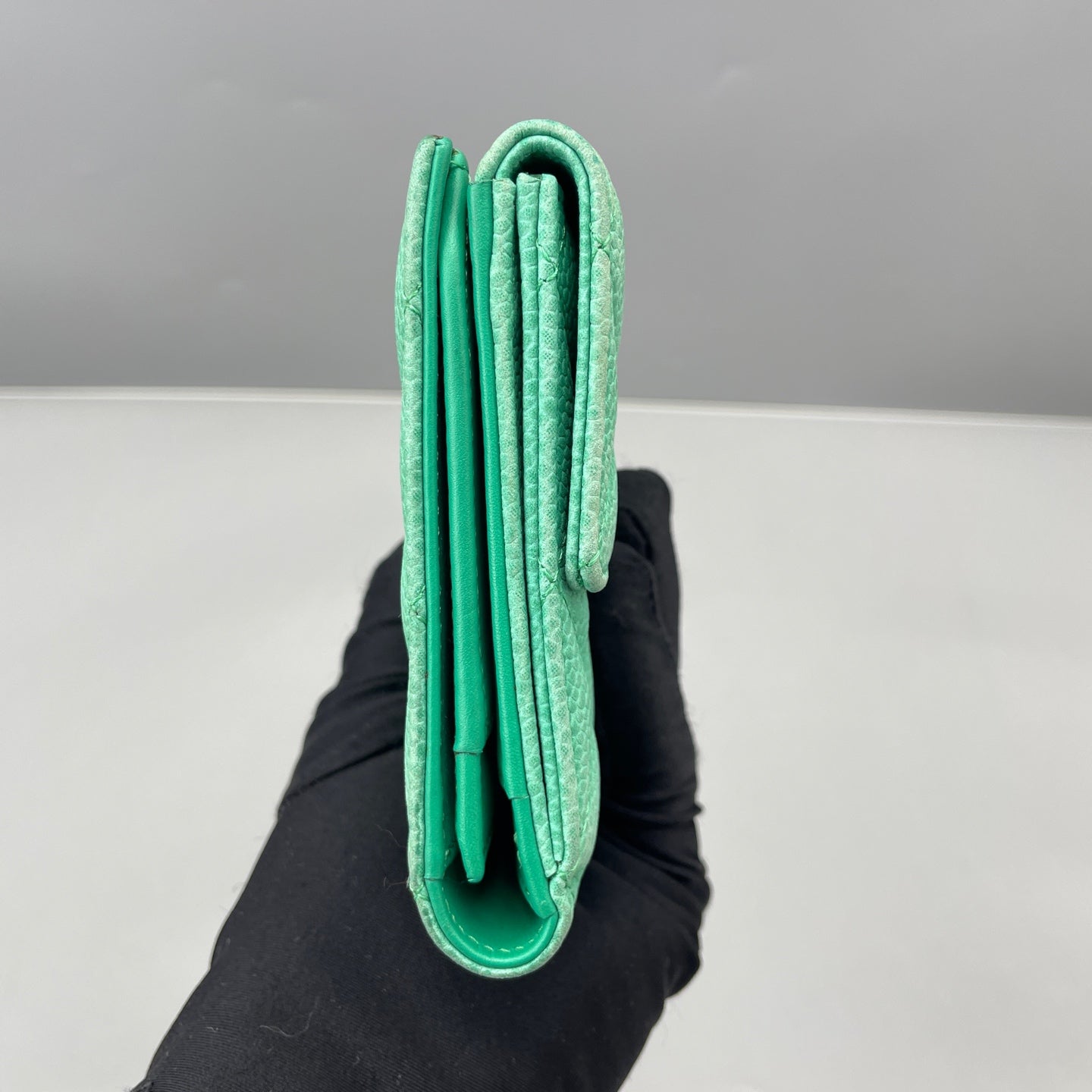 Chanel - Trifold Wallet - Caviar leather - Light Green - (small)
