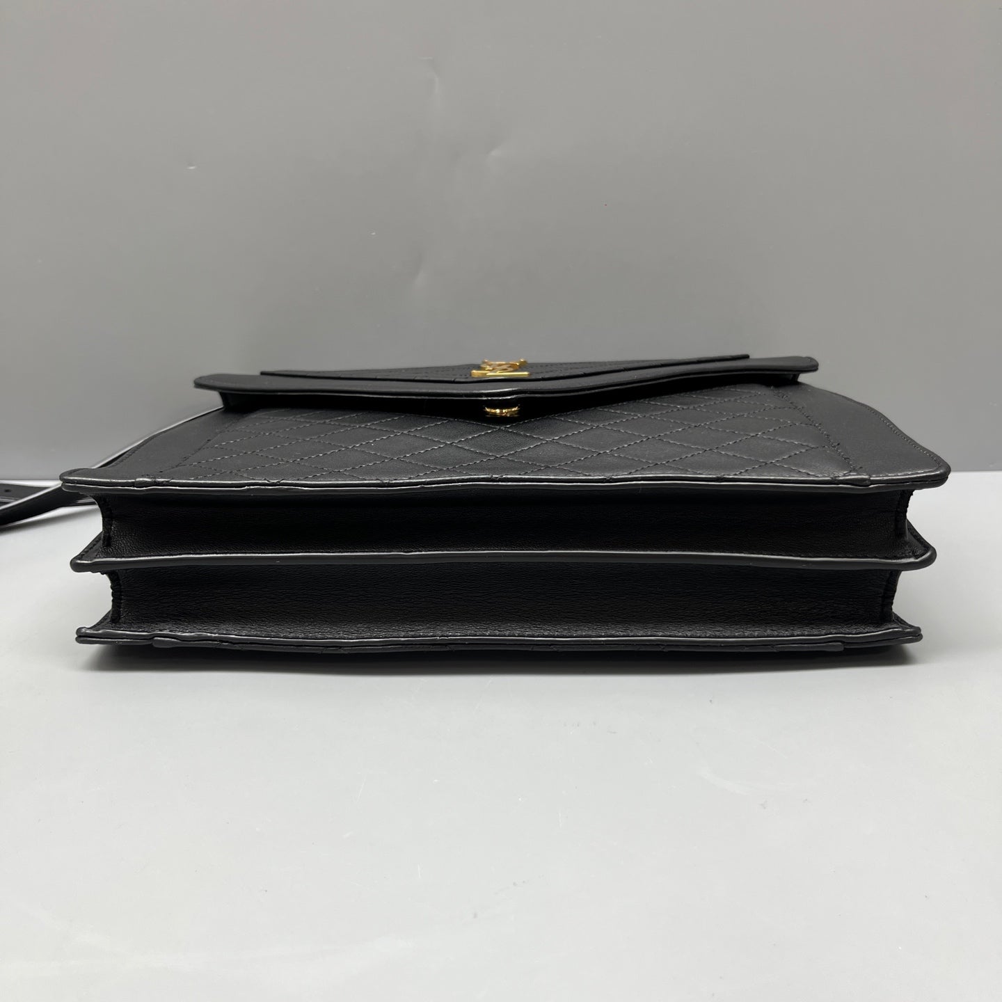 Saint Laurent - Gaby Envelope Bag - Quilted lambskin leather - Black with Gold-Tone Hardware - (medium)