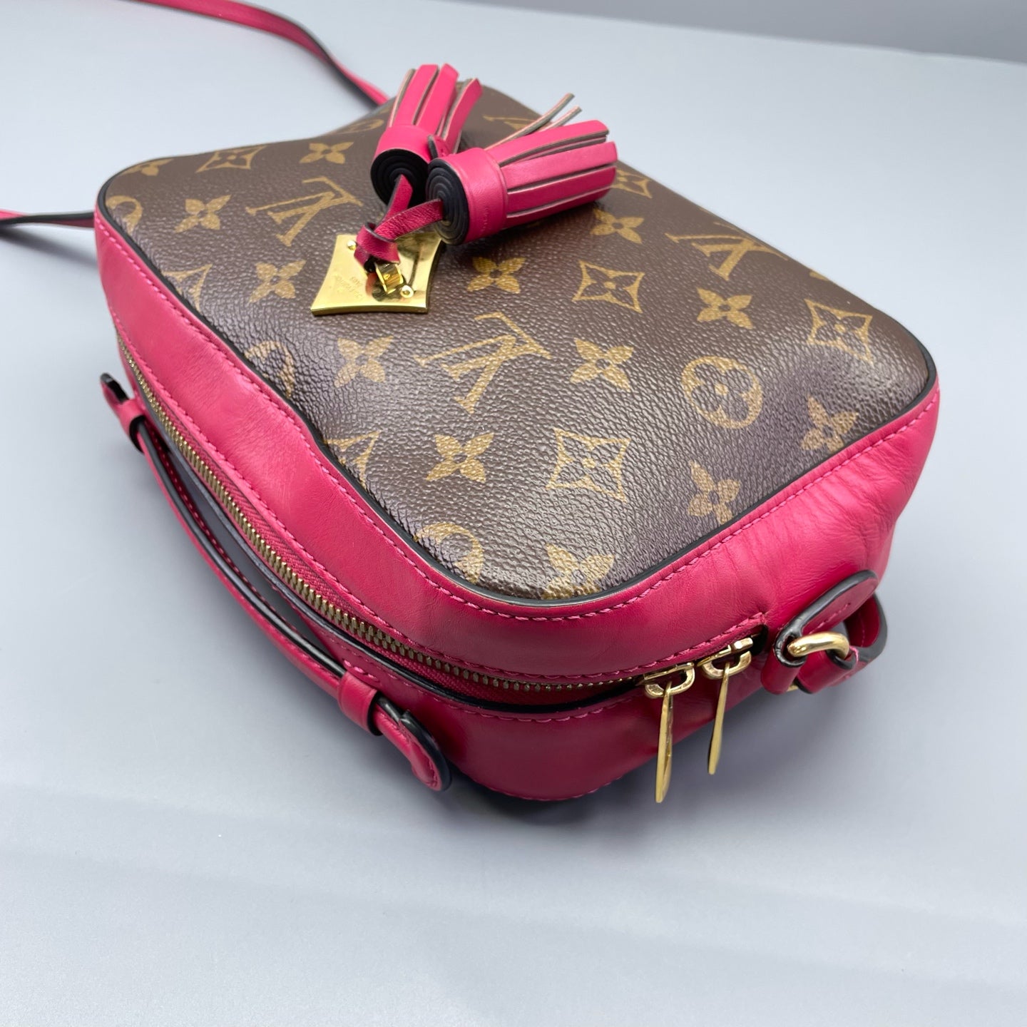 Louis Vuitton - Tassel Camera Bag - Monogram coated canvas with fuchsia leather trim - Multicolour (Brown and Pink) - (mini)