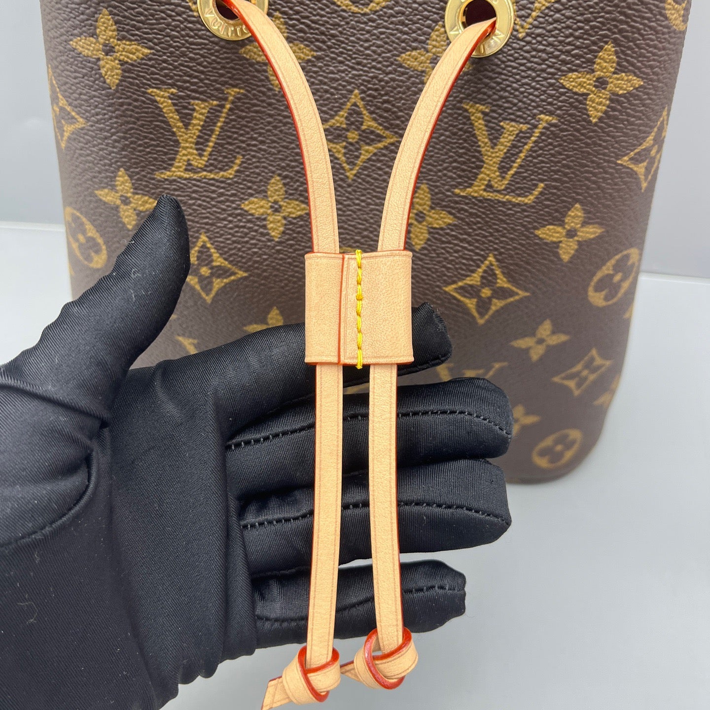 Louis Vuitton - Neonoe BB - Monogram coated canvas with Vachetta leather trim - Brown - (small)
