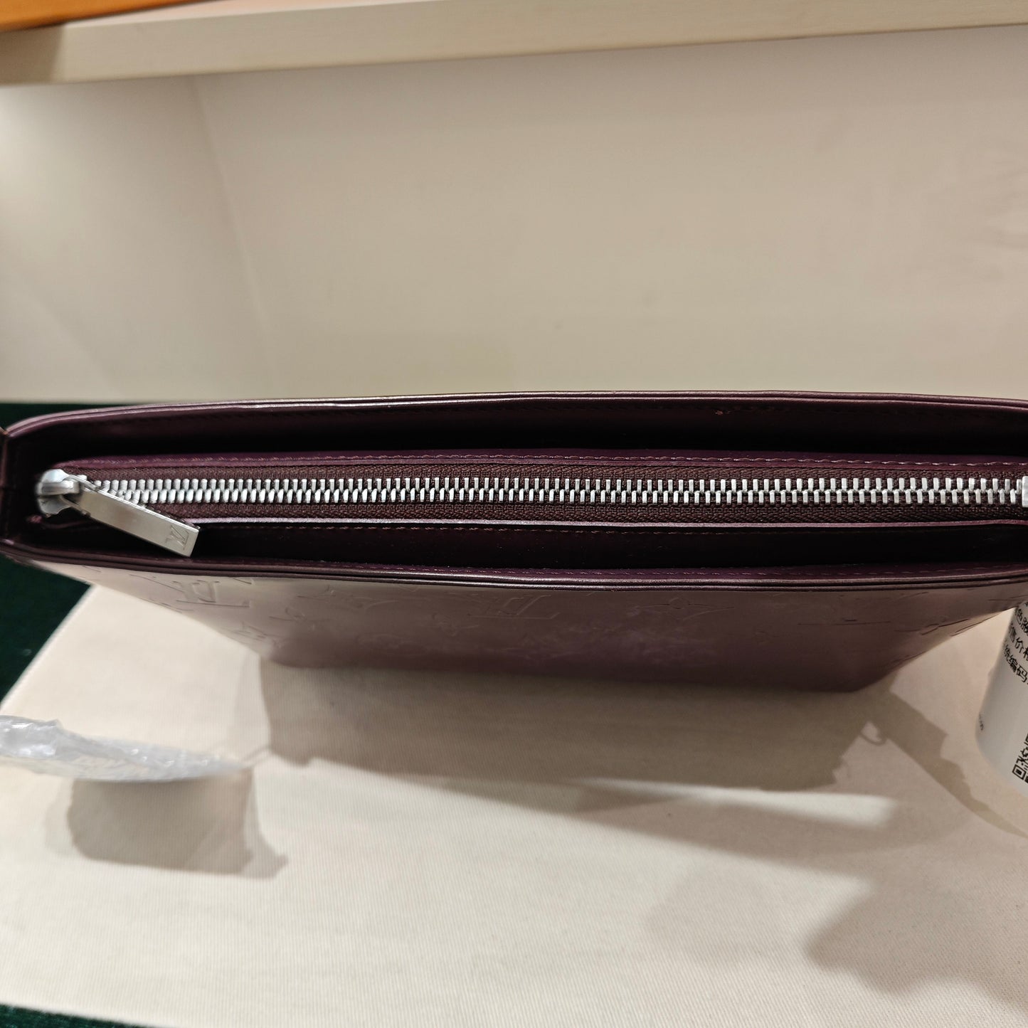 Louis Vuitton - Pochette Accessoires - Patent leather - Purple - (mini)