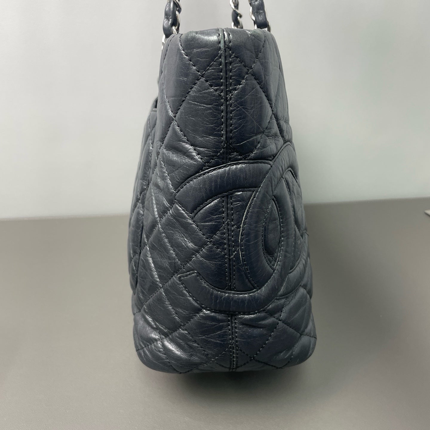 Chanel - Cambon Tote - Calfskin leather - Black - (Medium)