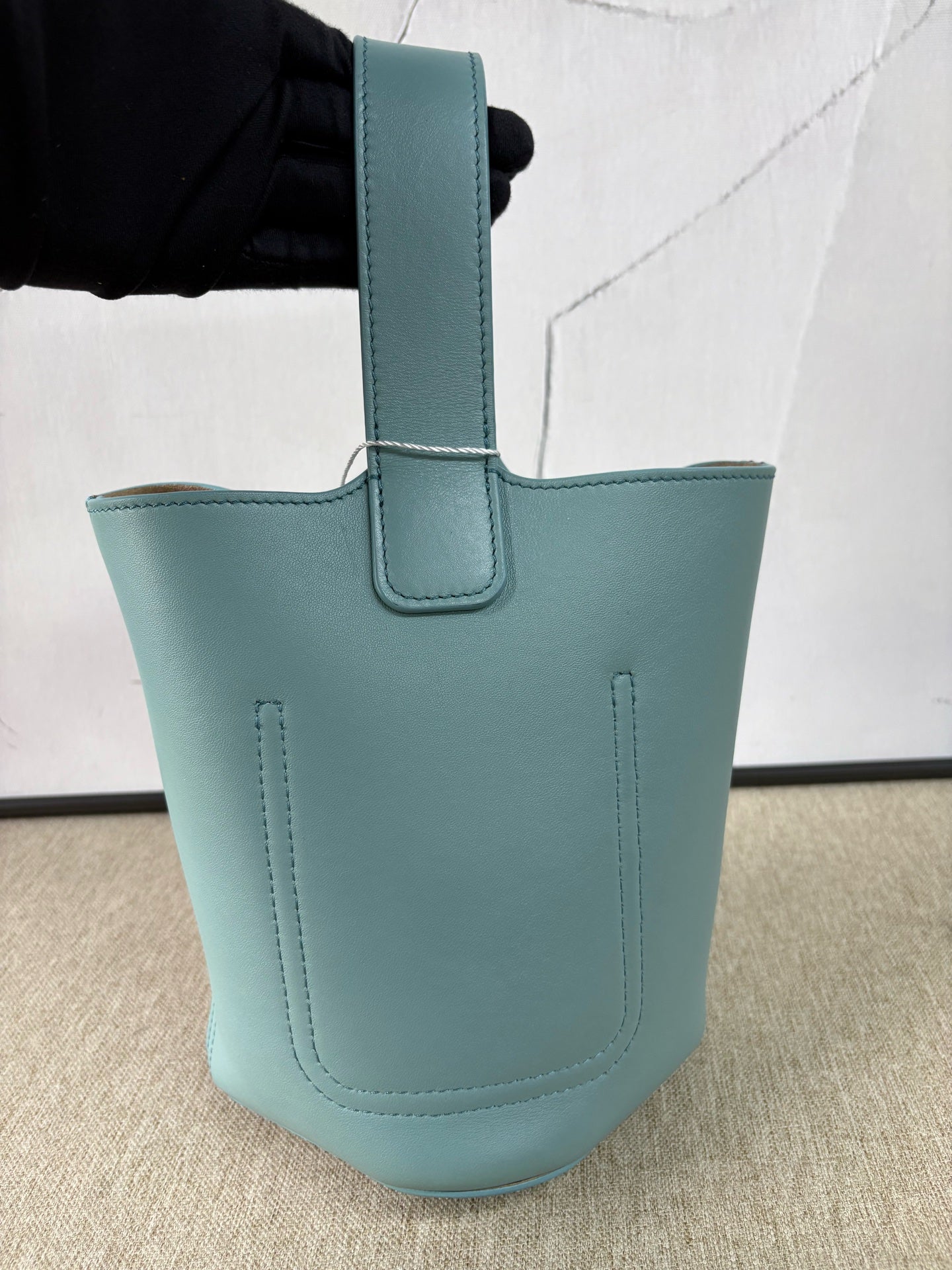 Loewe - Pebble Bucket Bag - Smooth calfskin leather - Light Blue - (mini)