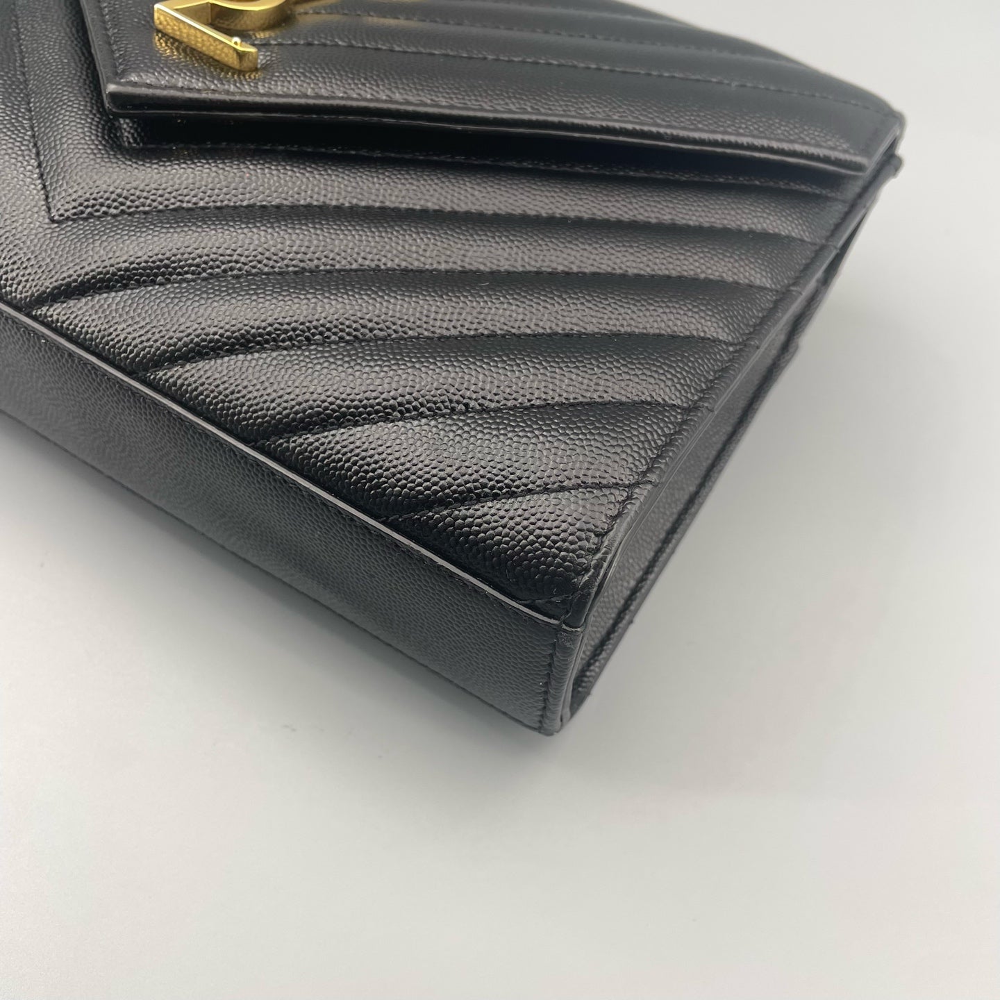 Saint Laurent - Monogram Envelope Bag - Grain de poudre embossed leather - Black - (medium)