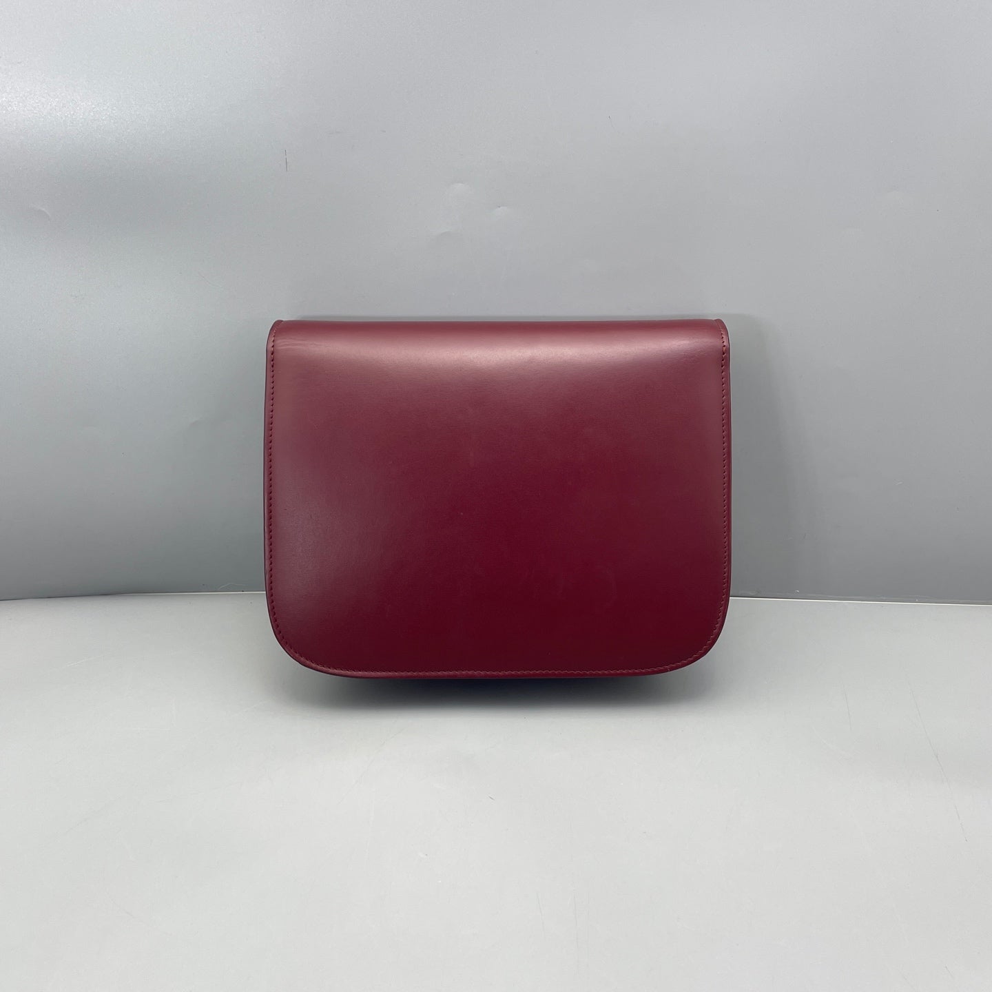 Celine - Box Bag Medium - Smooth Calfskin Leather - Burgundy - (medium)