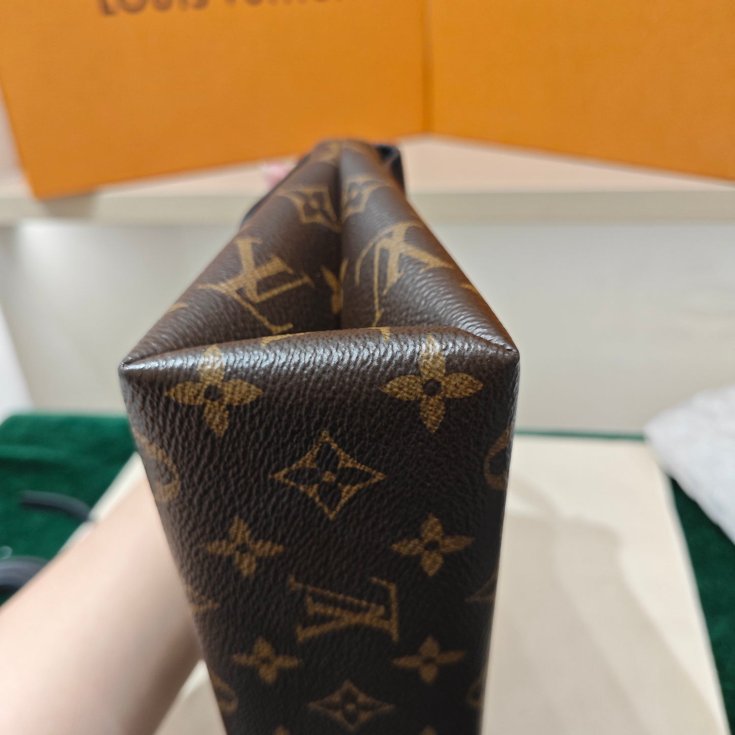 Louis Vuitton - Pallas Compact Top Handle Bag - Monogram canvas with grained leather trim - Monogram Brown with Black Trim - (Mini)