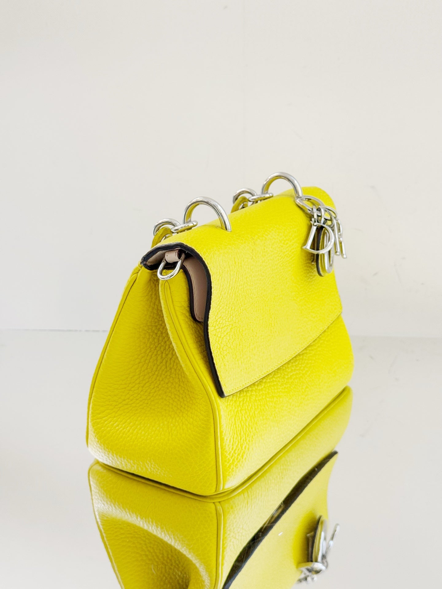 Dior - Be Dior - Pebble-grain calfskin leather - Yellow - (mini)
