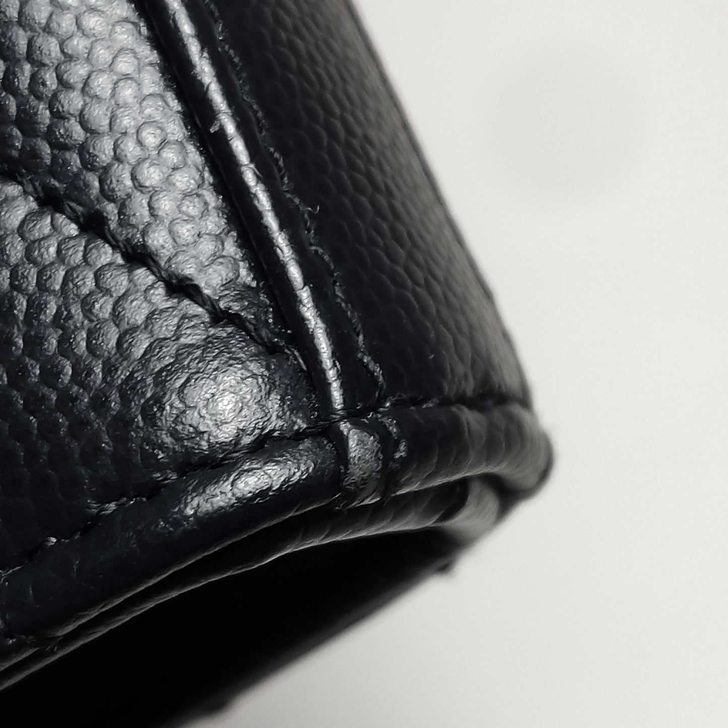 Saint Laurent - Envelope Chain Wallet - Caviar leather - Black - (small)