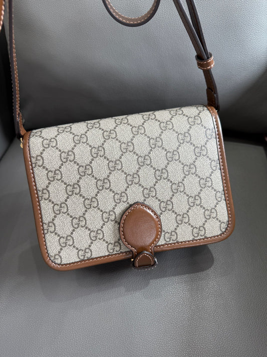 Gucci - GG Retro Mini Messenger Accordion Bag 041 Label - GG Supreme canvas with Leather trim - Beige - (mini)