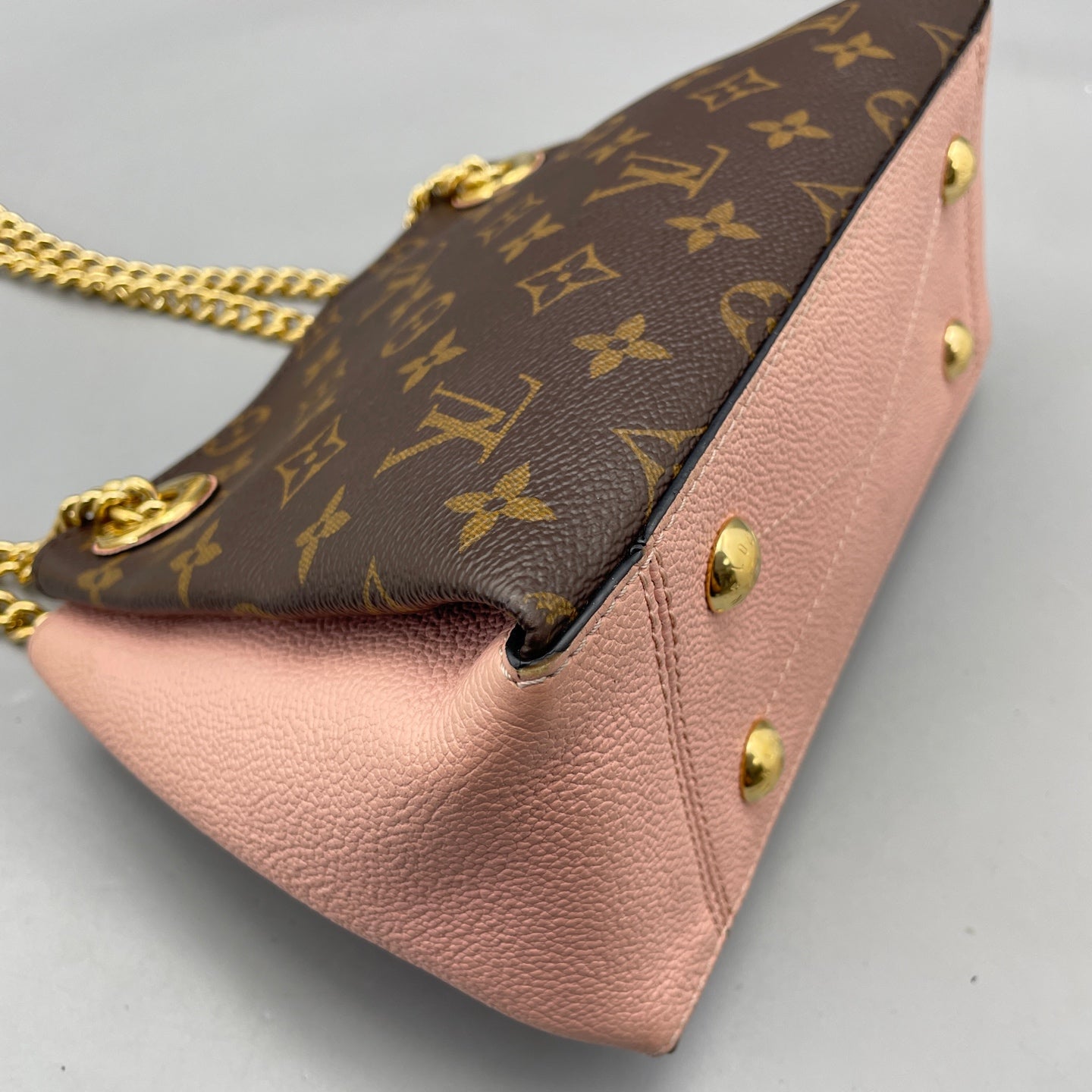 Louis Vuitton - Surene BB Chain Bag - Monogram coated canvas and grained leather - Brown and Pink - (mini)