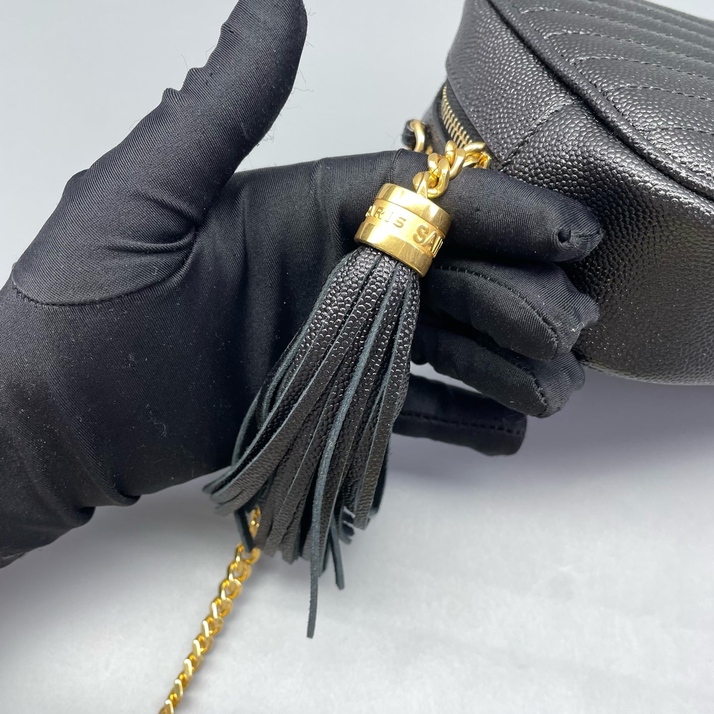 Saint Laurent - Lou Camera Bag - Grained Calfskin Leather - Black with Gold-Tone Hardware - (mini)