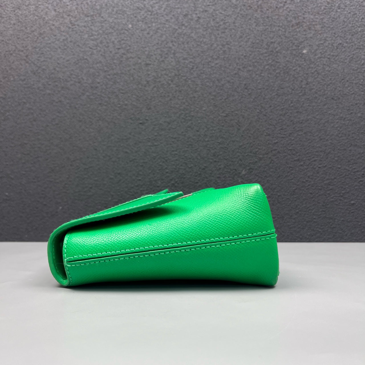Balenciaga - Downtown Small Hourglass Bag - Grained leather - Green - (Small)