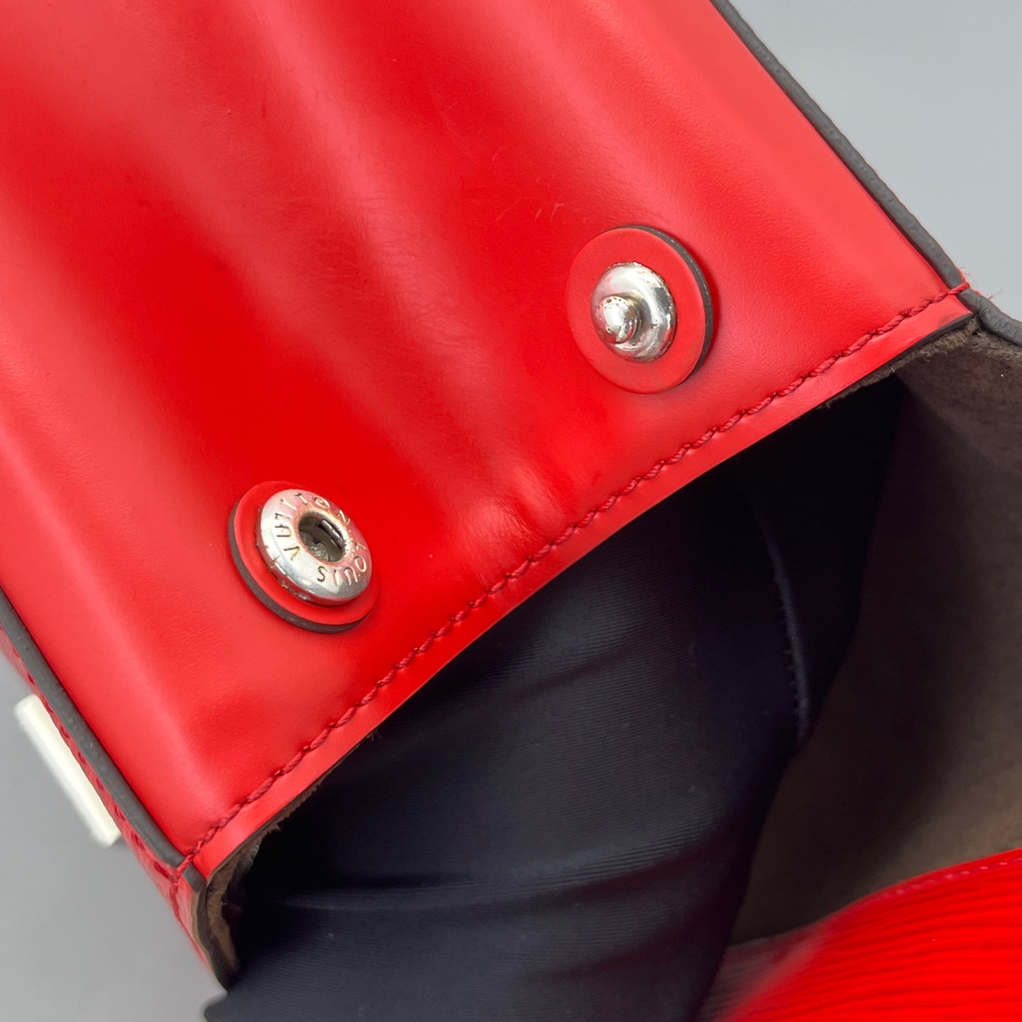 Louis Vuitton - Cluny BB - Epi leather - Red - (Medium)