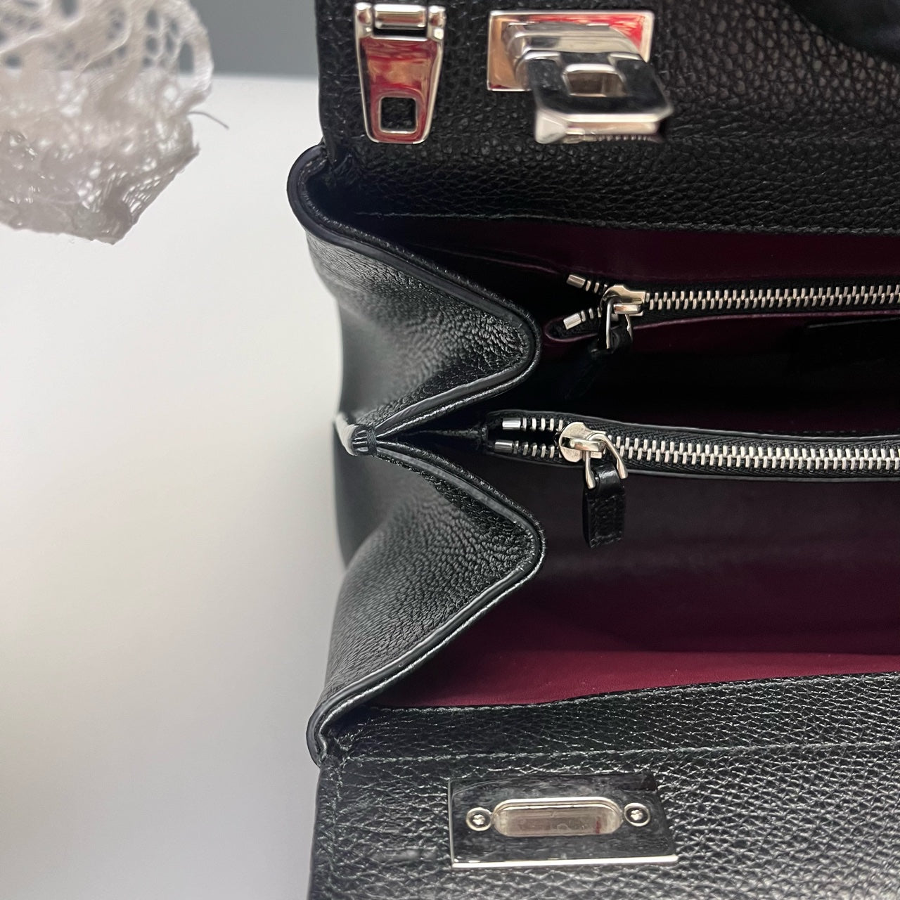 Gucci - Zumi - Pebbled leather - Black - (medium)