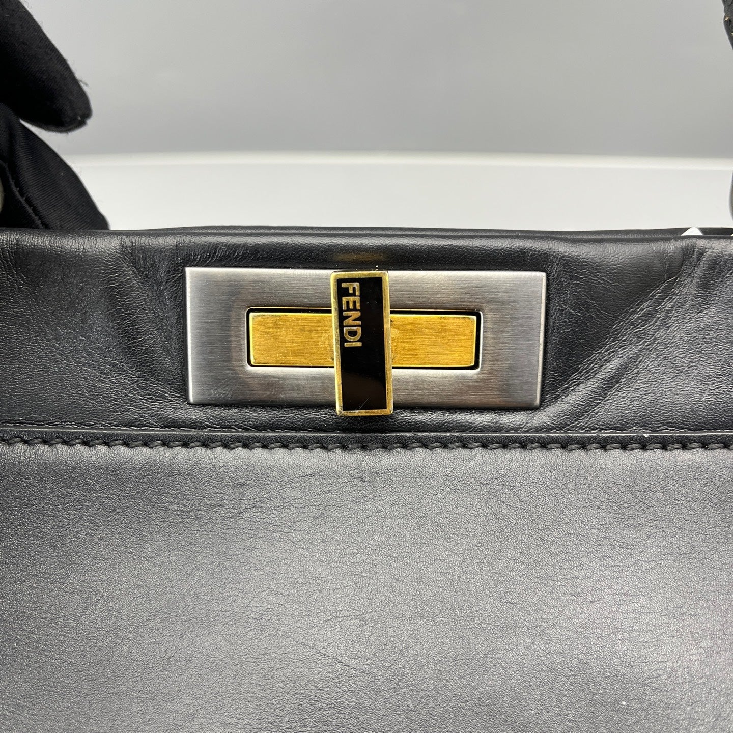 Fendi - Peekaboo - Calfskin leather with pony-style calfskin interior - Black - (Medium)