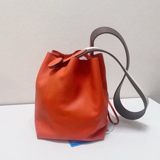 Hermès - Licol 17 - Taurillon Clemence leather - Cinnabar Red - (Small)