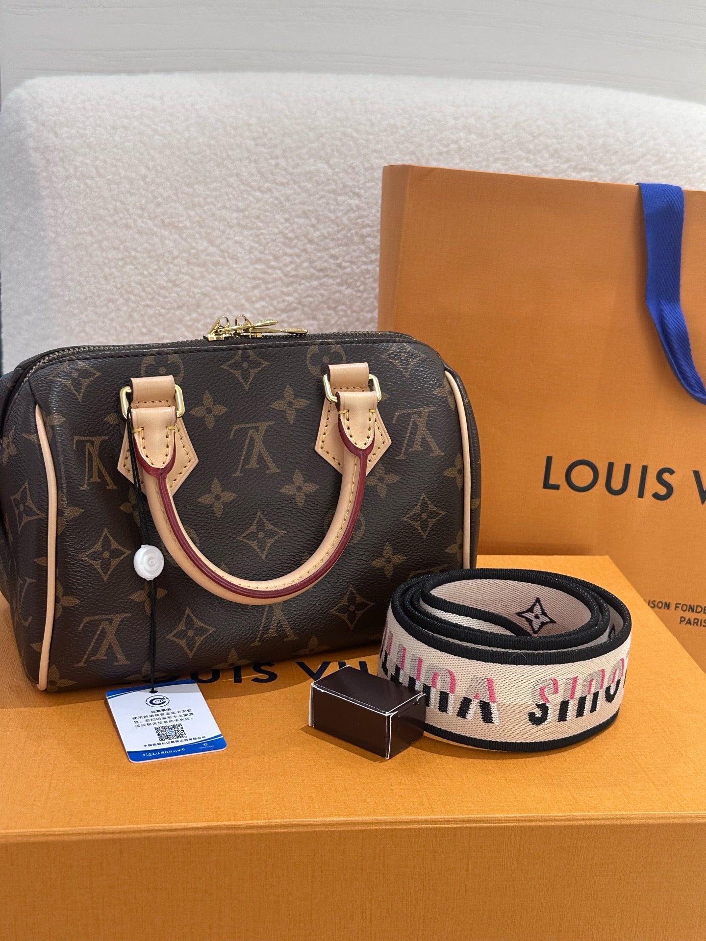Louis Vuitton - Speedy Bandouliere 20 - Monogram coated canvas with natural Vachetta leather trim - Brown - (mini)