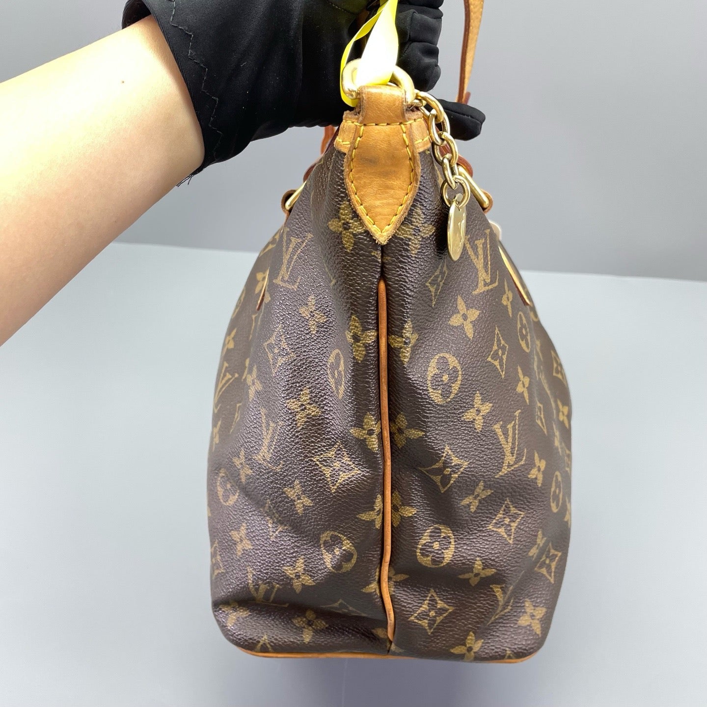 Louis Vuitton - Palermo PM - Monogram canvas with natural cowhide leather trim - Brown - (Small)