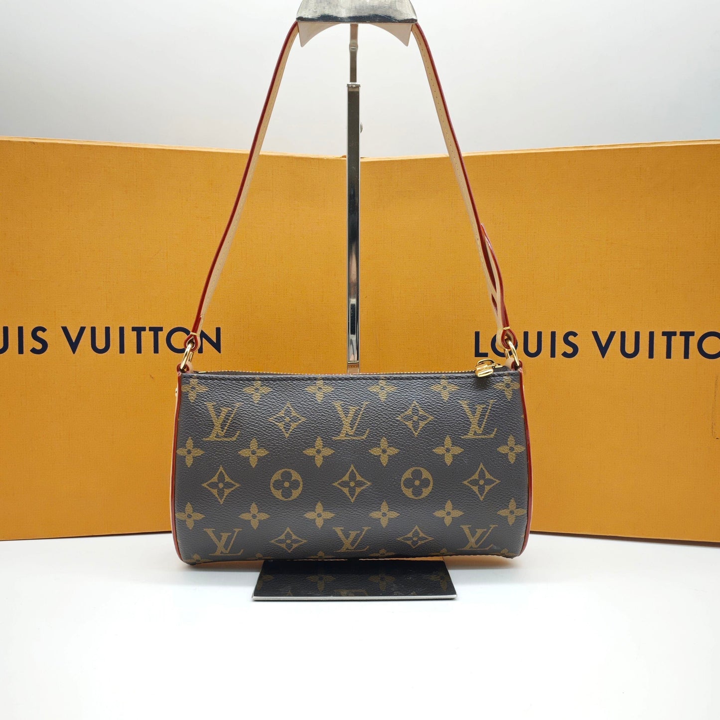 Louis Vuitton - Pochette Accessoires - Monogram coated canvas with Vachetta leather trim - Brown - (mini)
