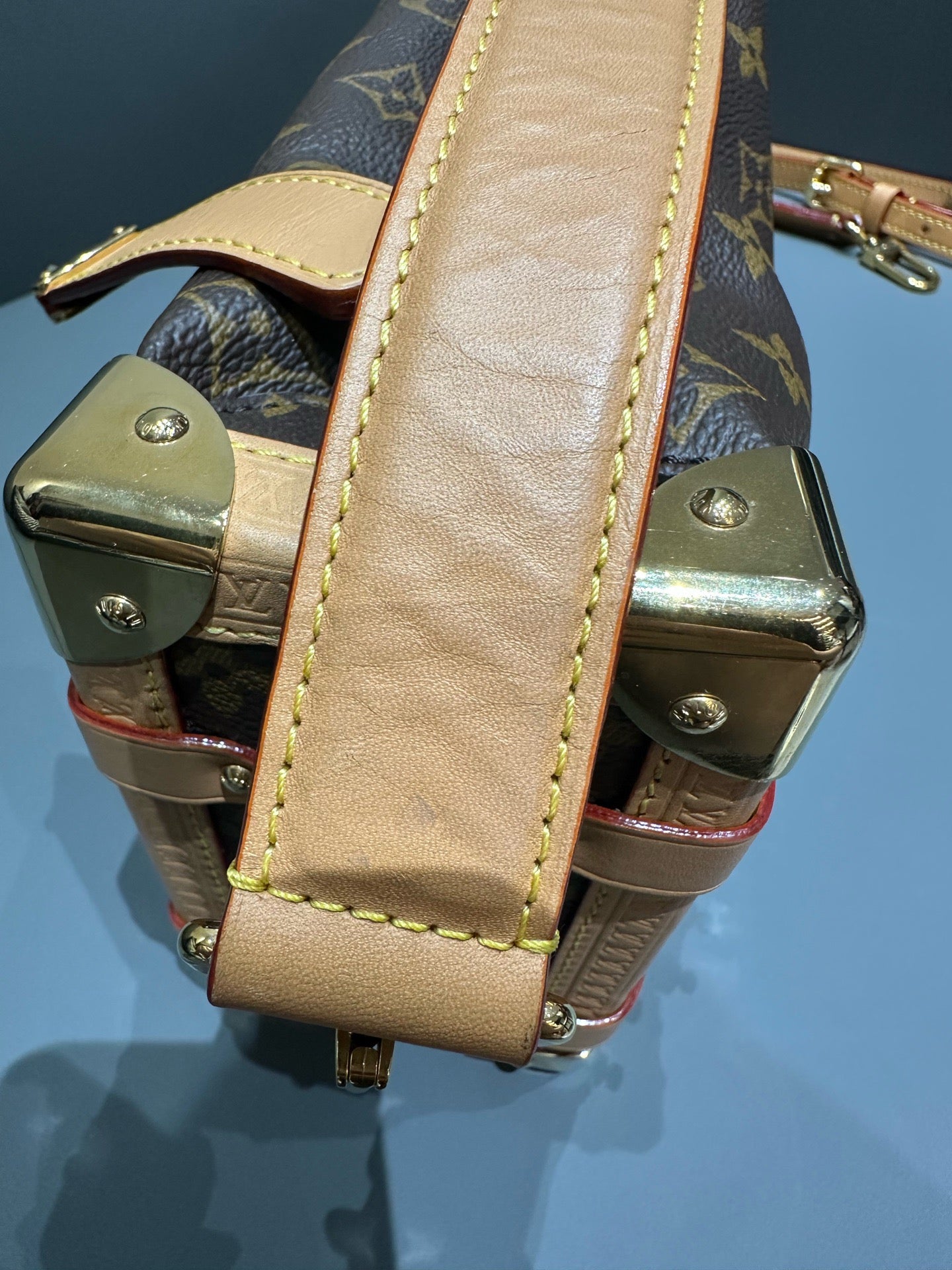 Louis Vuitton - Side Trunk - Monogram coated canvas with natural Vachetta leather trim - Brown - (medium)