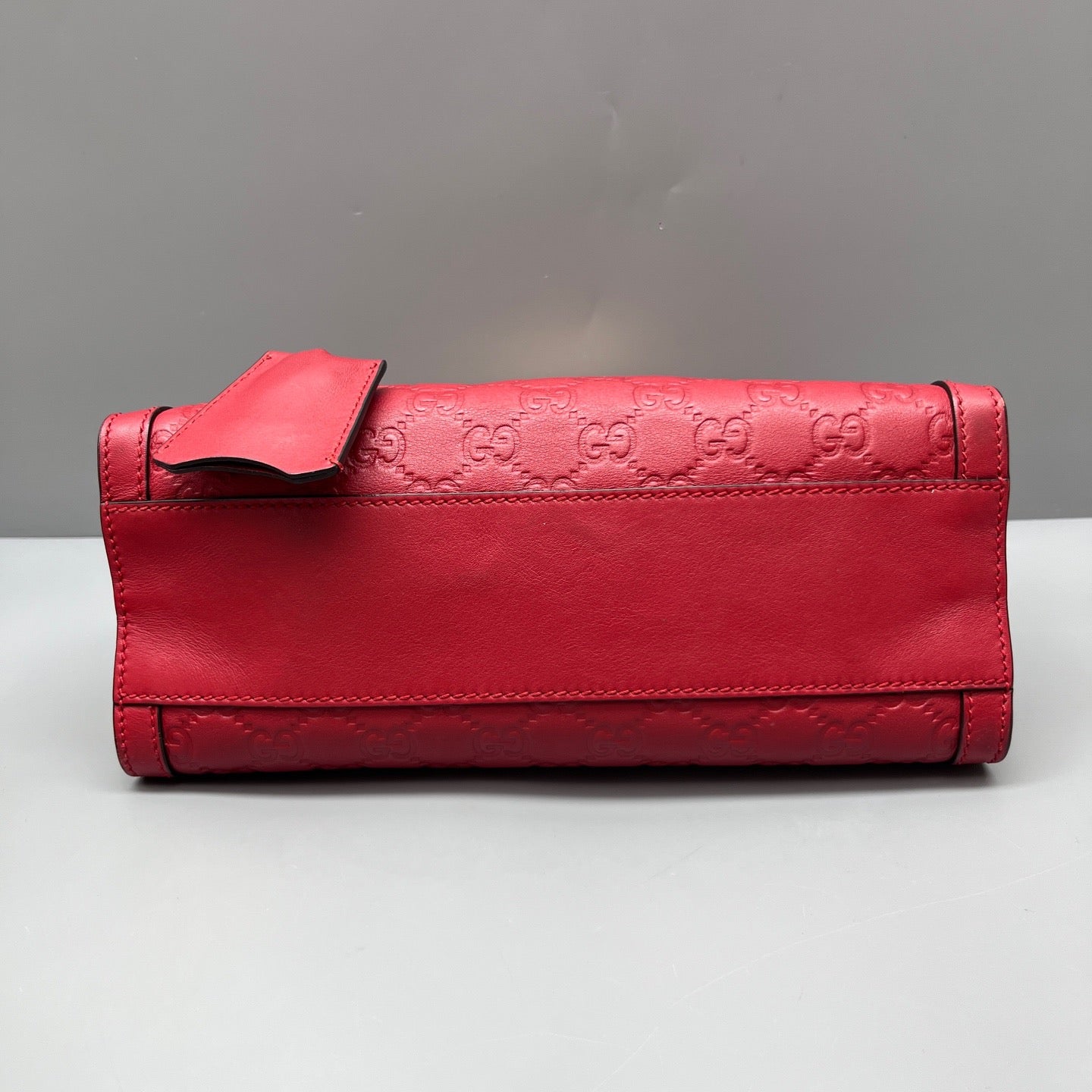 Gucci - Padlock Tote - Guccissima embossed leather - Red with Gold-Tone Hardware - (Medium)