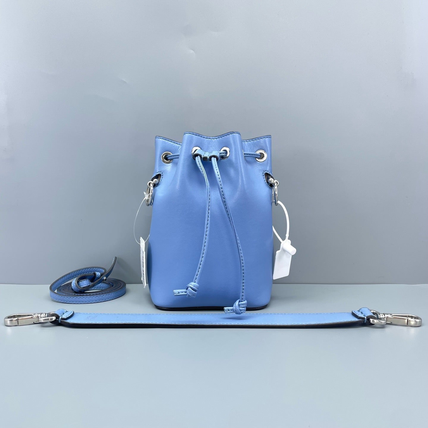 Fendi - Mon Trésor Bucket Bag - Calfskin leather - Light Blue with Silver-Tone Hardware - (mini)
