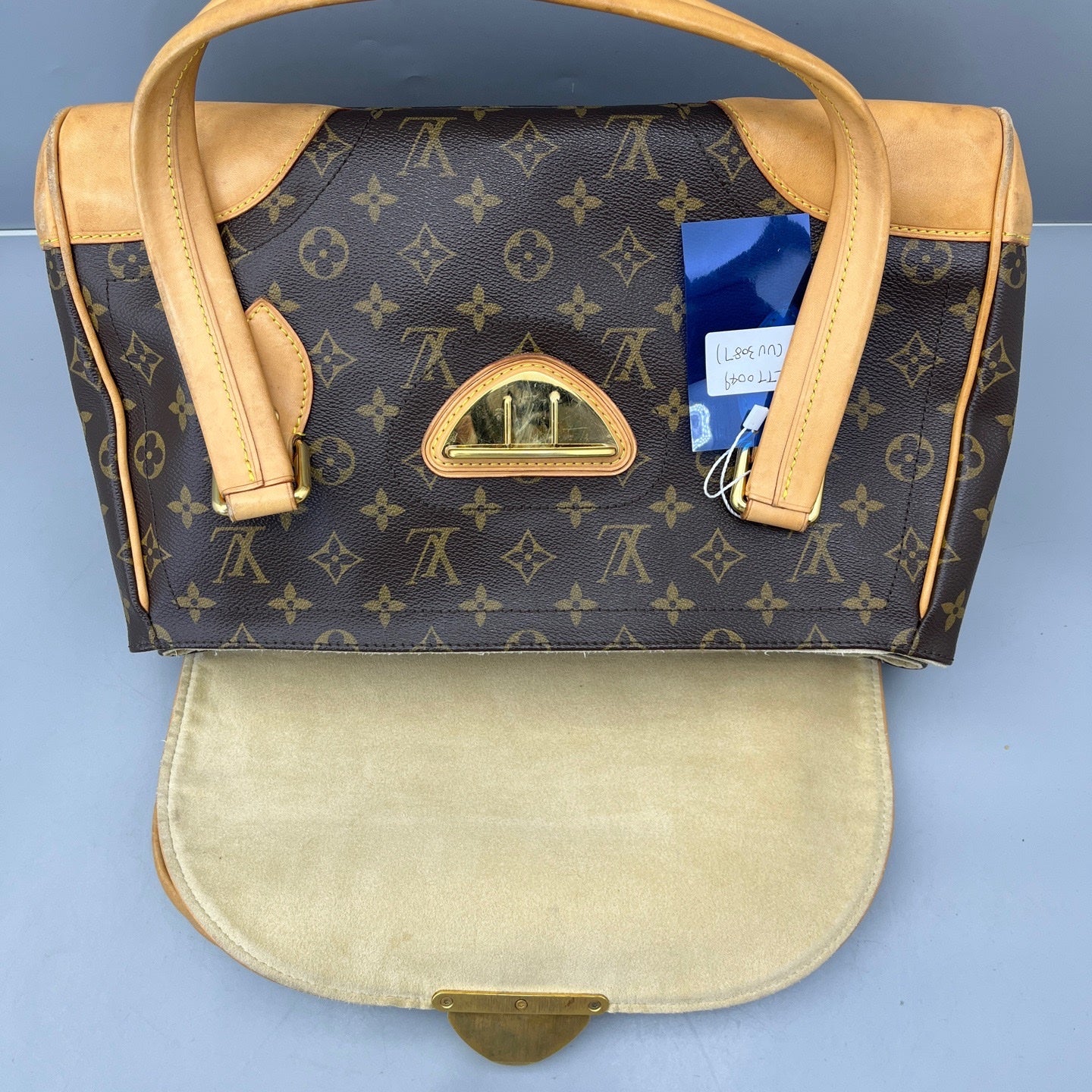 Louis Vuitton - Golden Shield Handbag - Monogram coated canvas with Vachetta leather trim - Brown - (Medium)