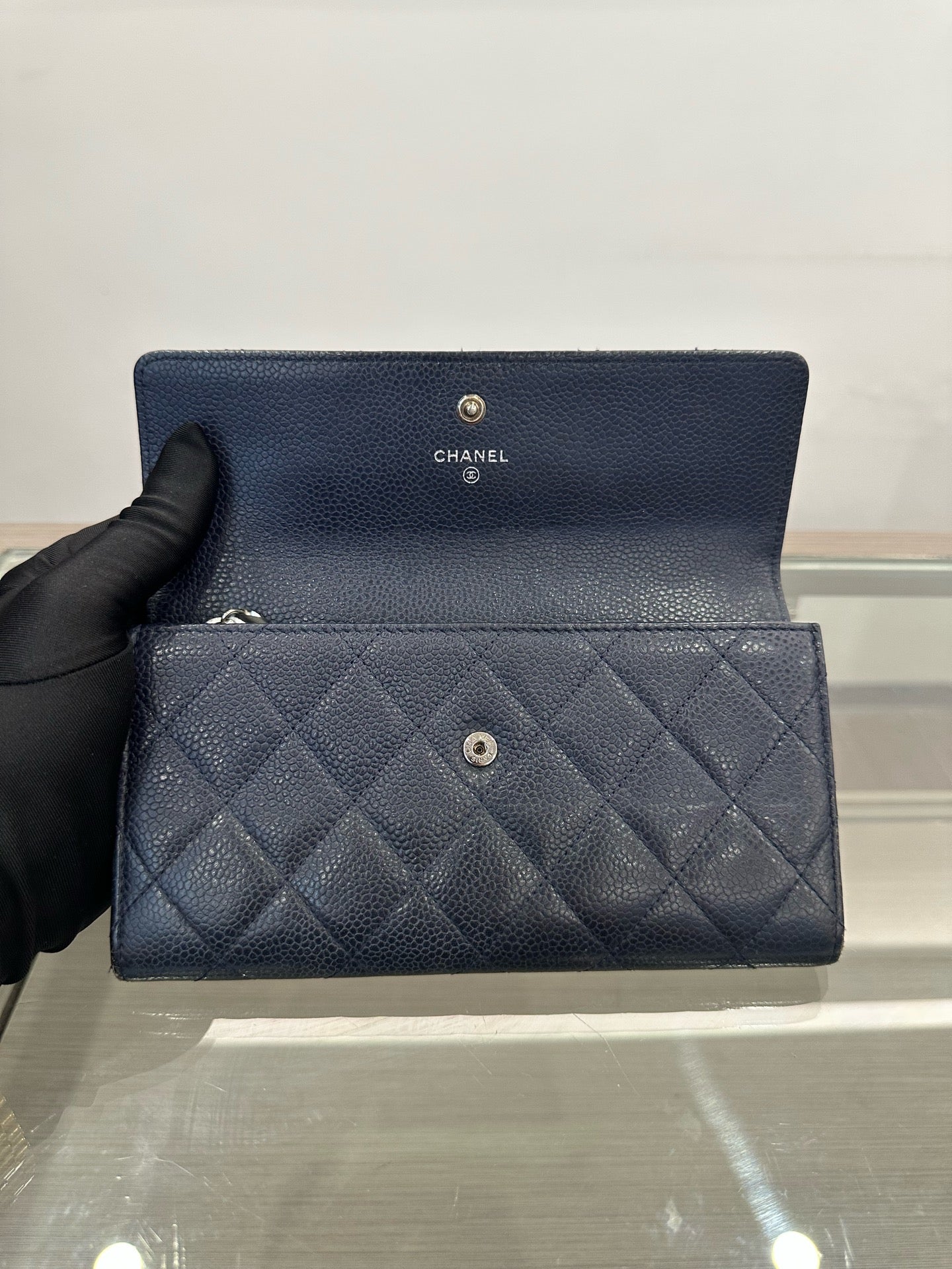 Chanel - Classic Flap Long Wallet - Caviar leather - Navy - (medium)
