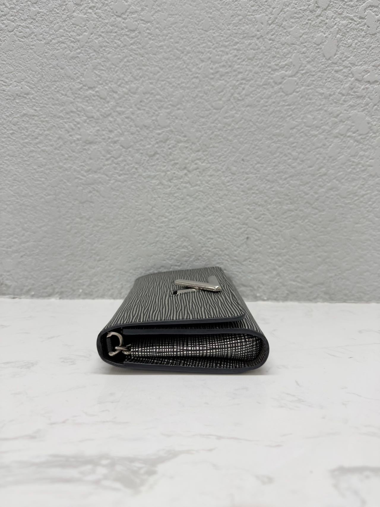 Louis Vuitton - Twist WOC - Epi leather - Silver Grey - (mini)